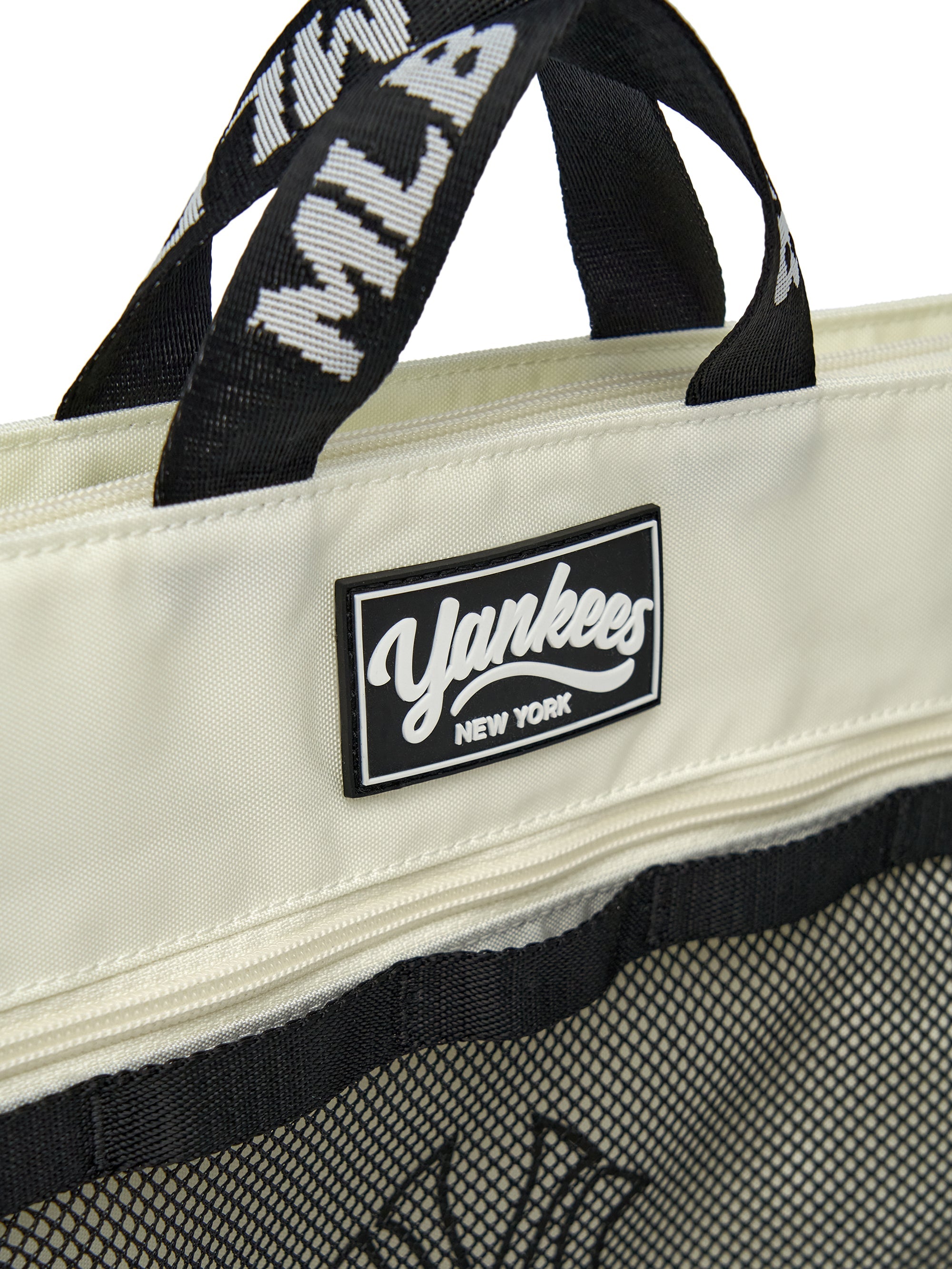 TAG MESH MESSENGER BAG