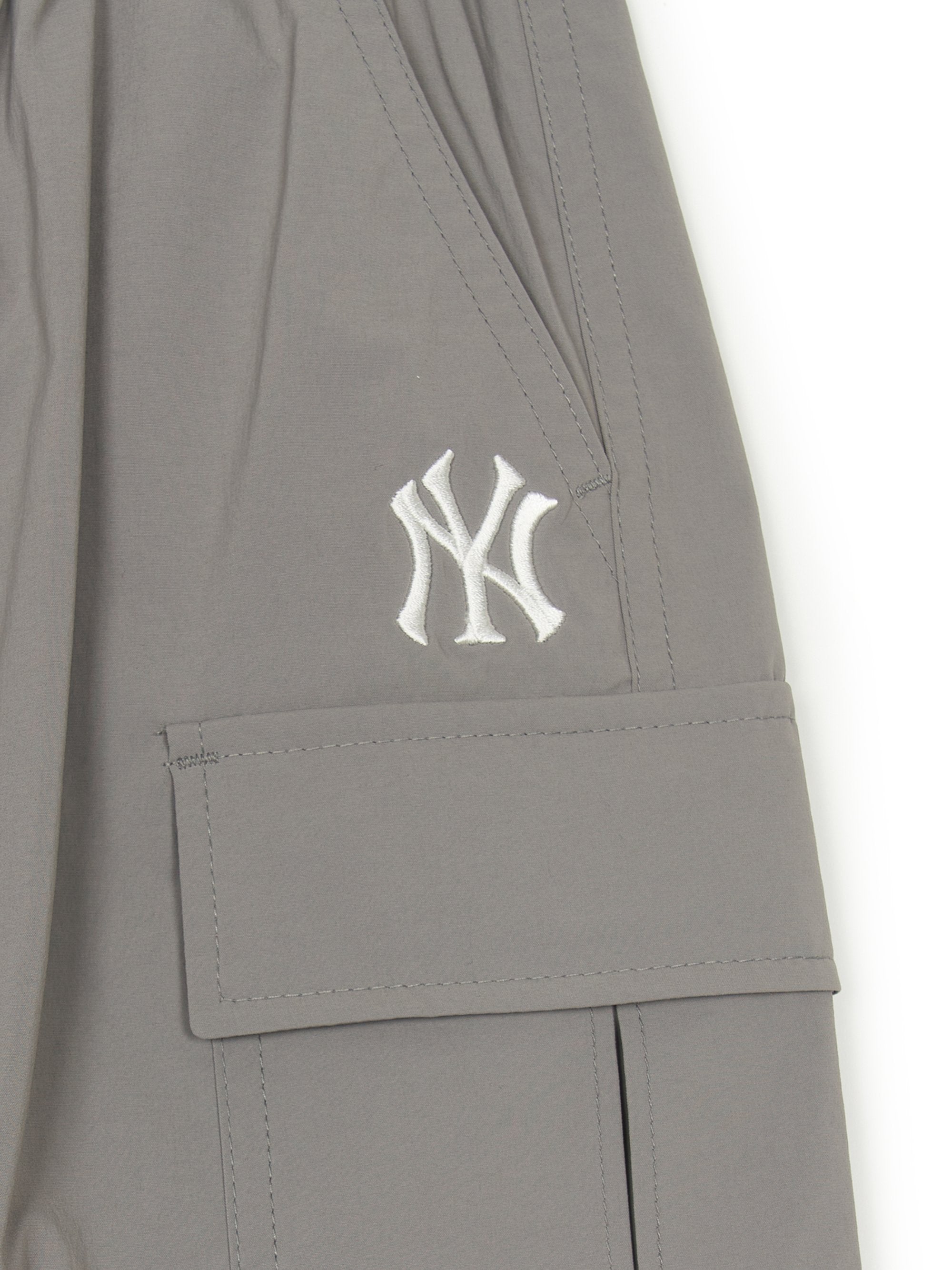 Outdoor Cargo Woven Shorts