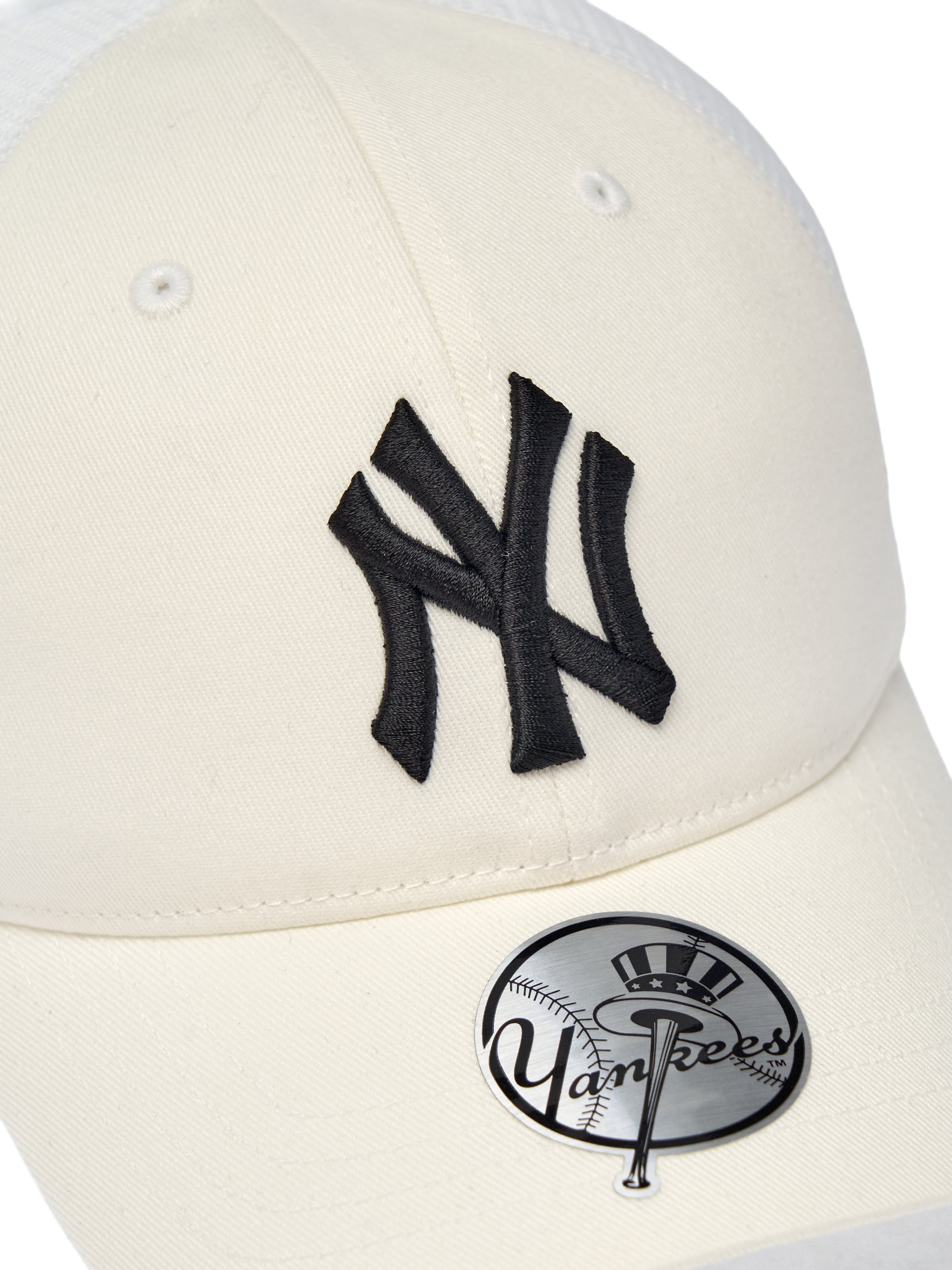 Signature Mesh Trucker