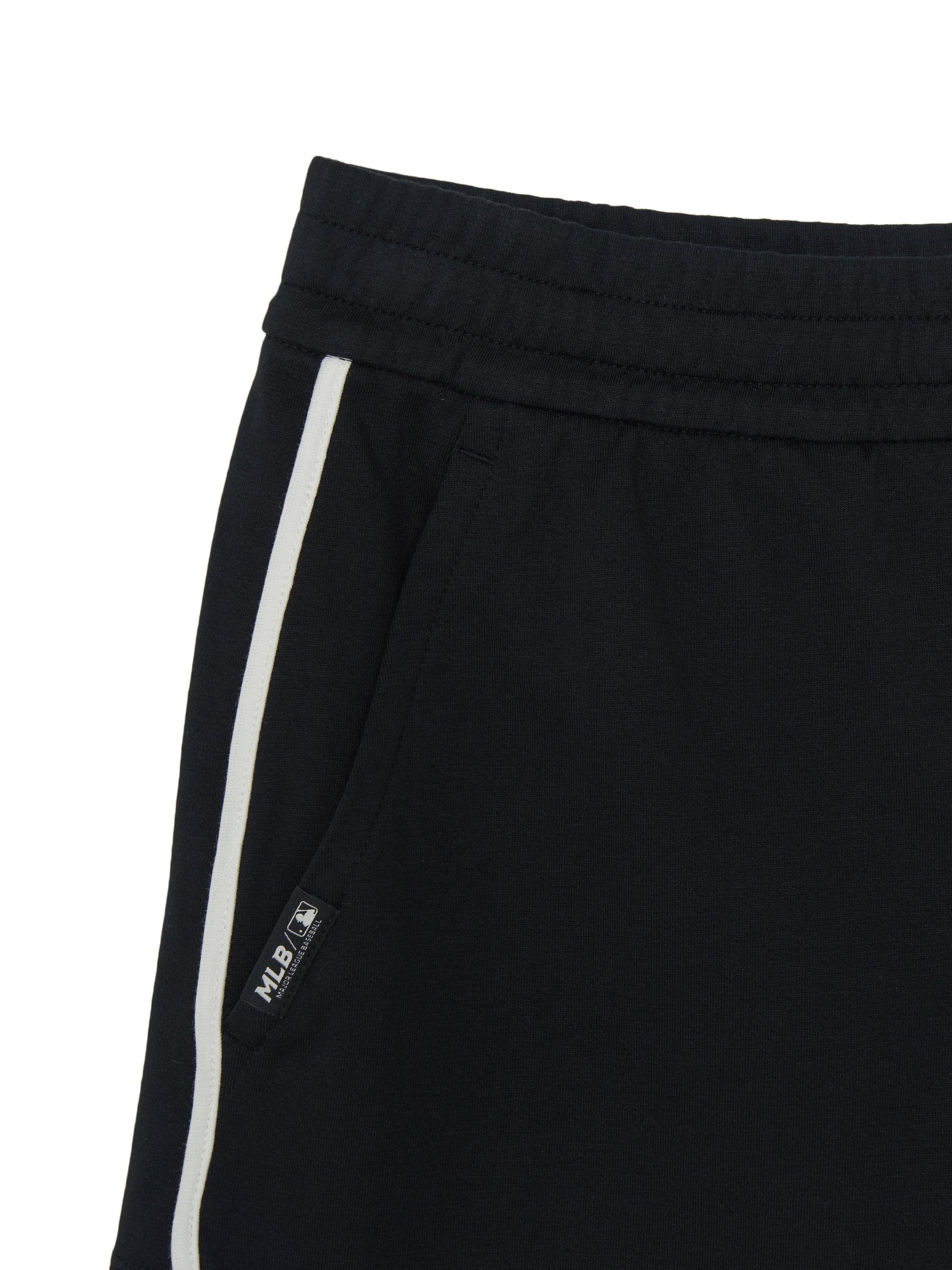 Women's Basic Small Logo Running Dolphin Pants