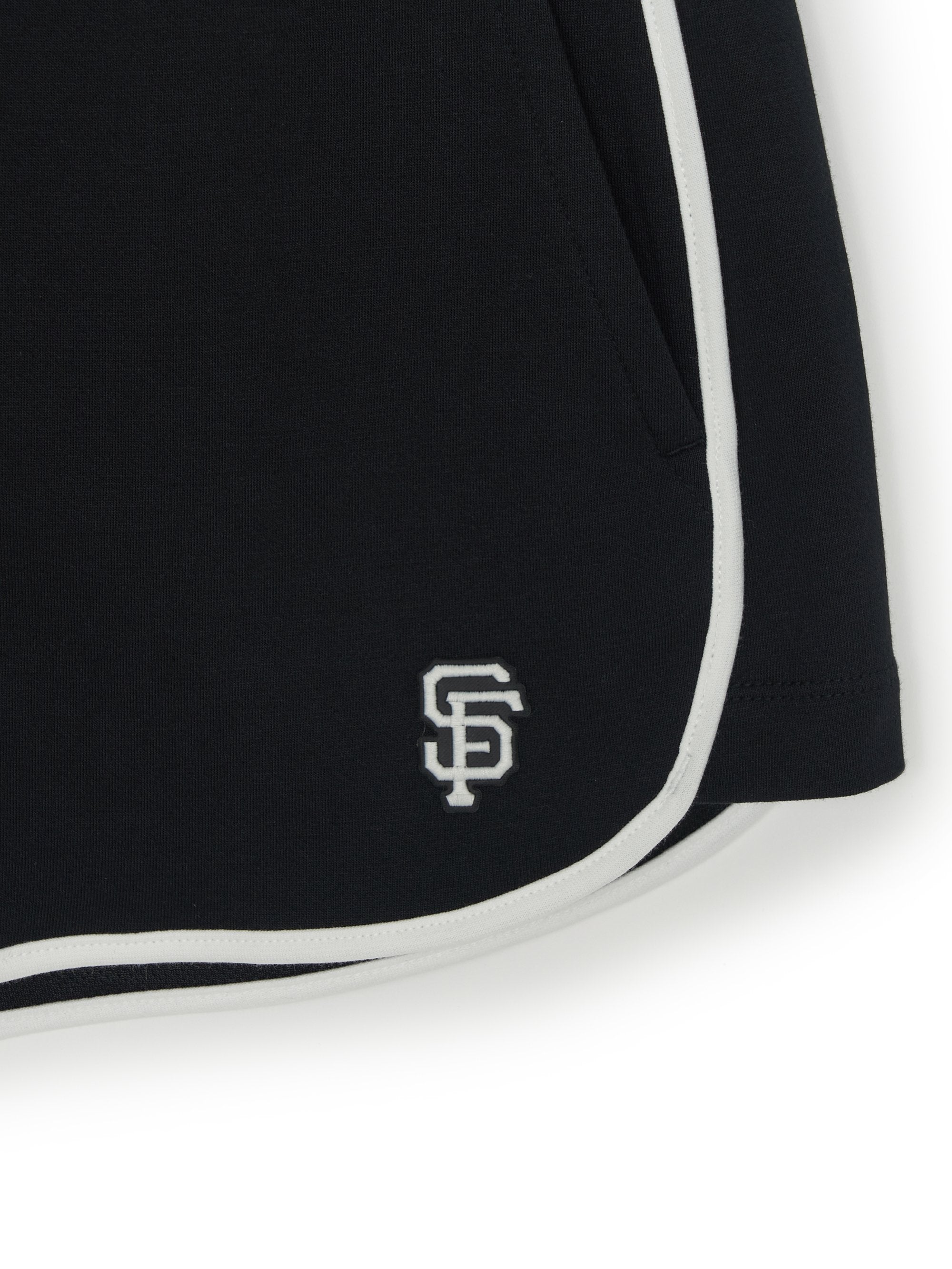 Women's Basic Small Logo Running Dolphin Pants