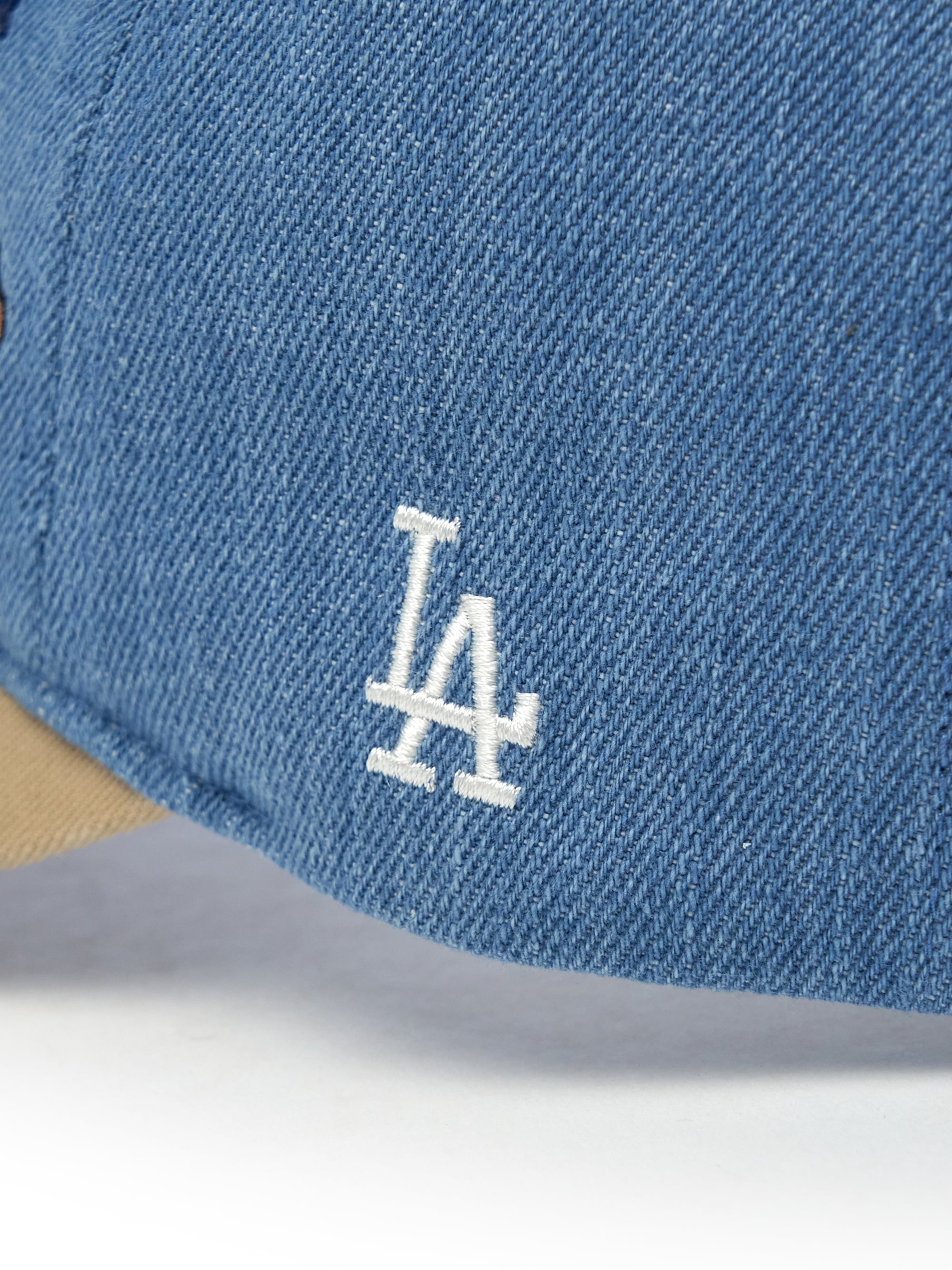 MEGABEAR FRIENDS FRONT LOGO BALL CAP