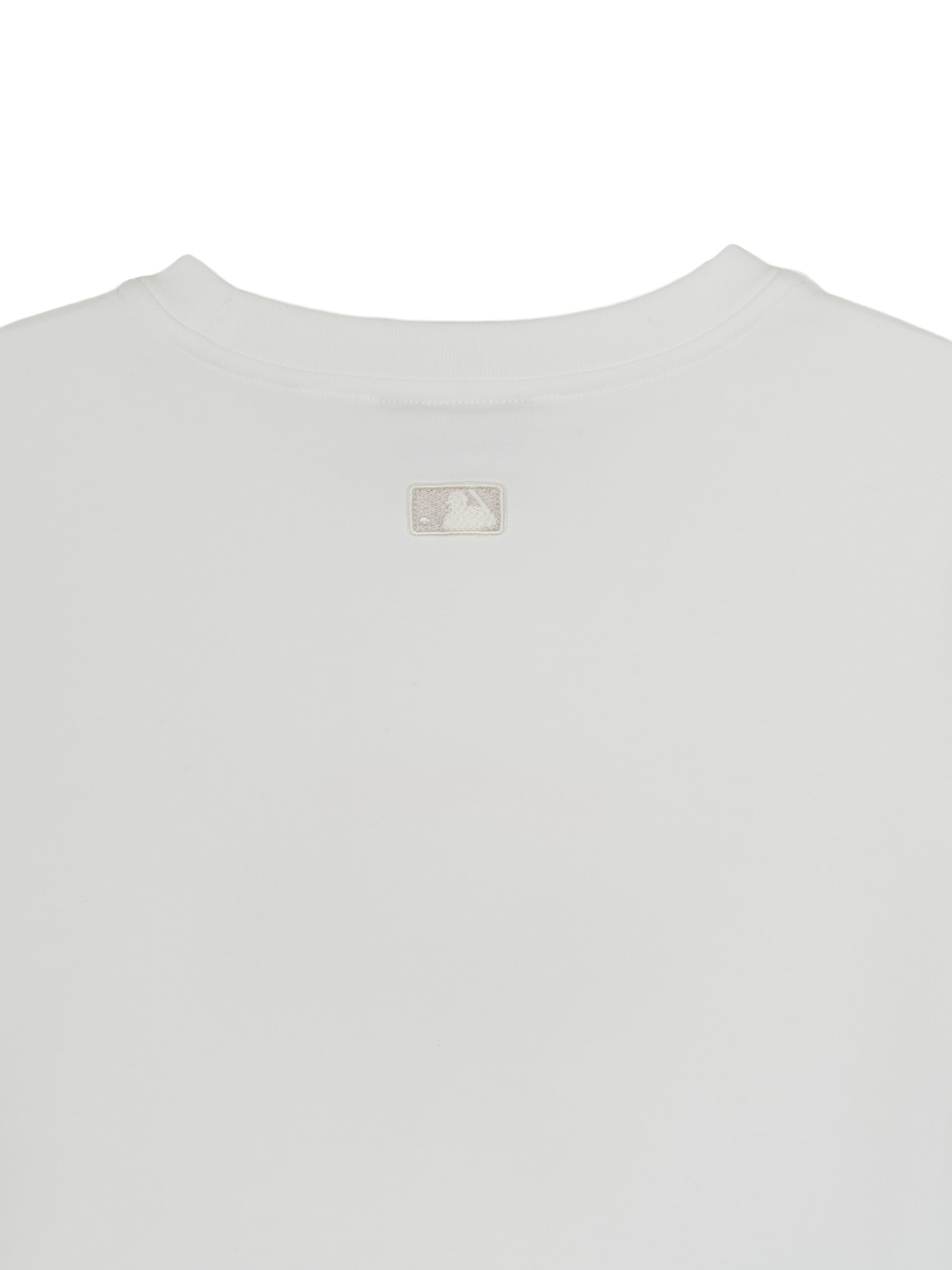 Women's Bow Tie Graphic Slim Semi Crop T-Shirts
