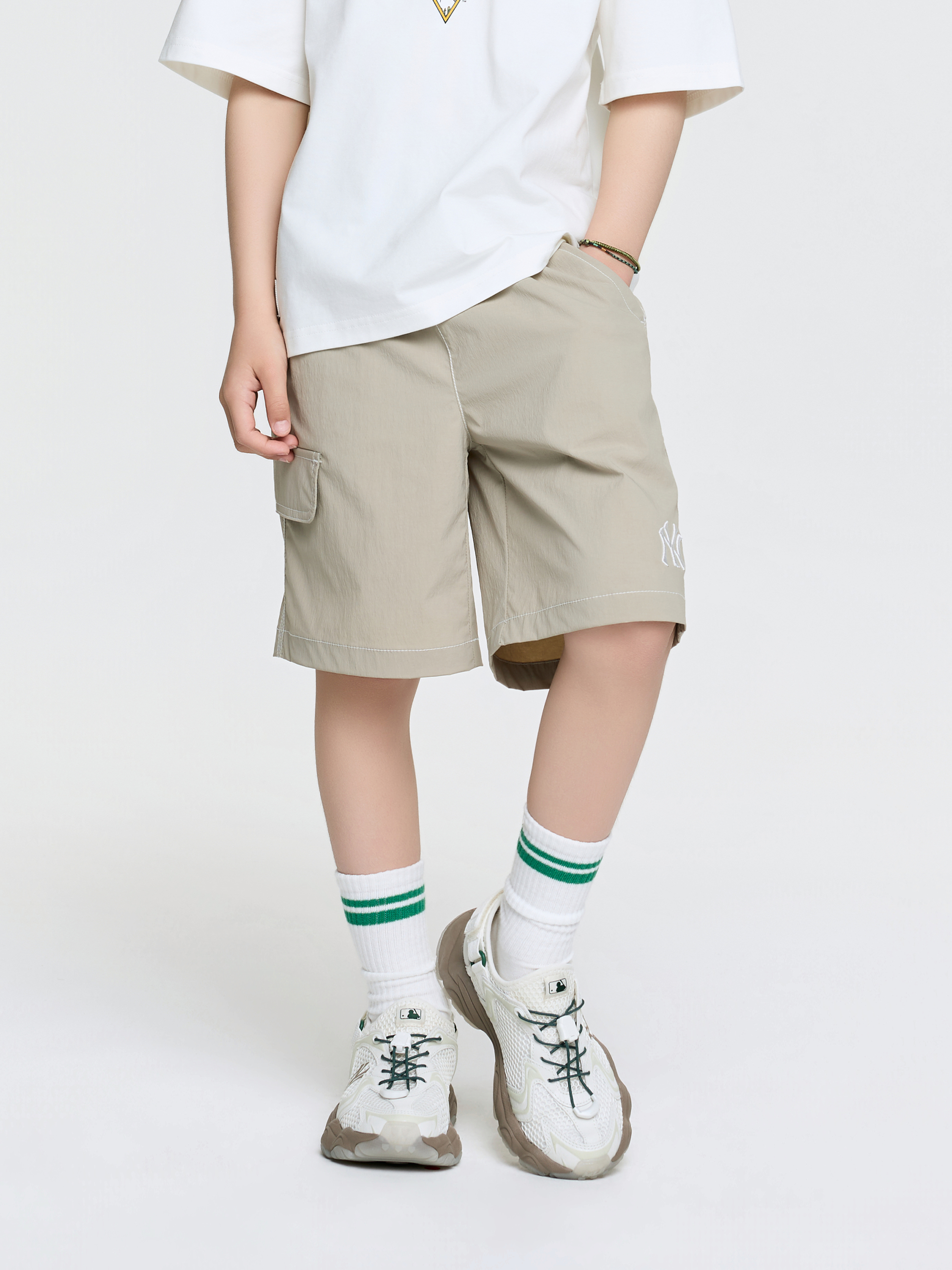 SPORTIVE SMALL LOGO NYLON SHORTS
