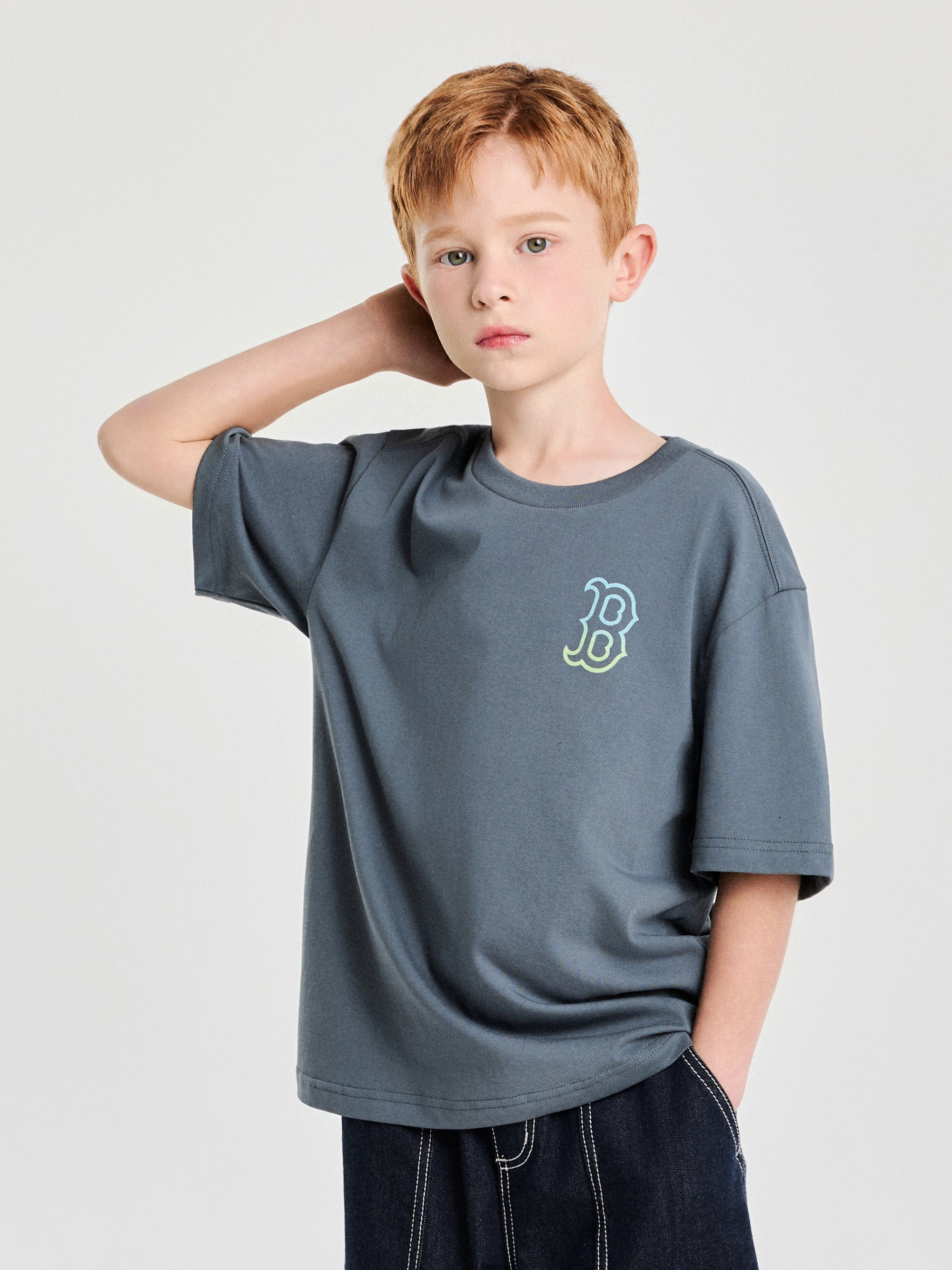 Basic Street Gradation Lettering T-shirt