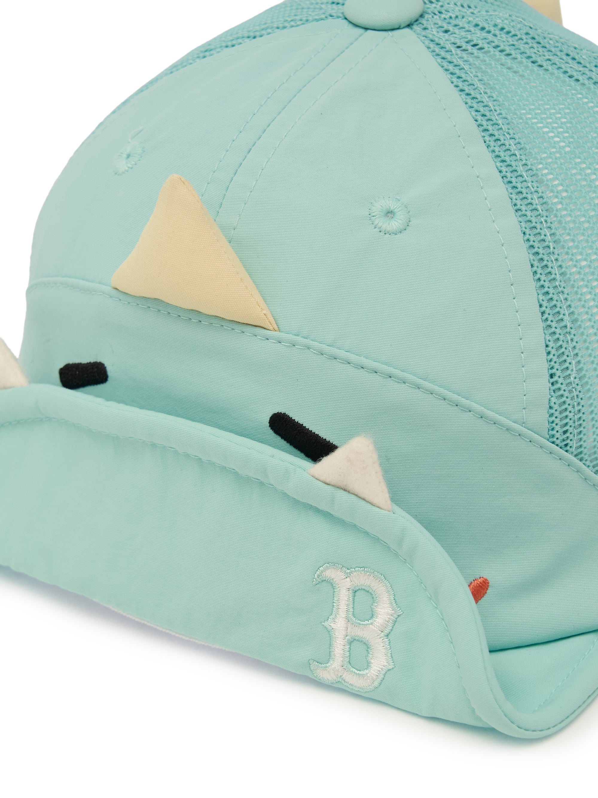 Mega Bear Friends Mesh Wire Cap