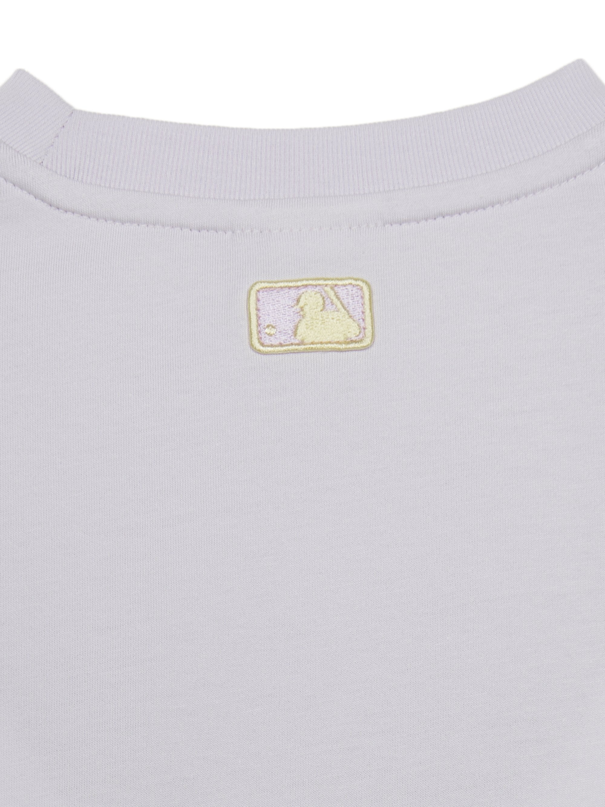 Mono-bear Artwork T-shirt