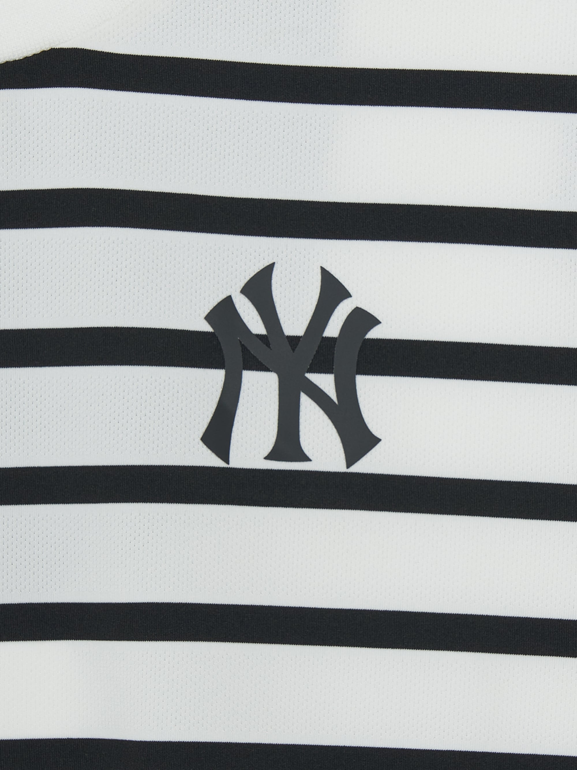 Outdoor Basic Striped T-shirt