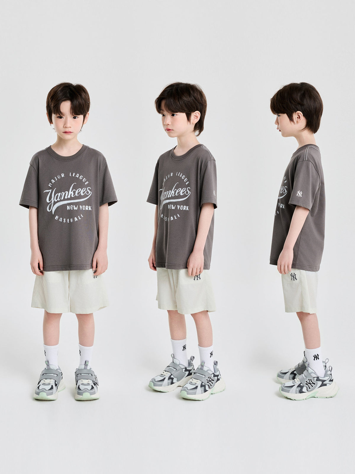 Vintage Artwork T-shirt Set
