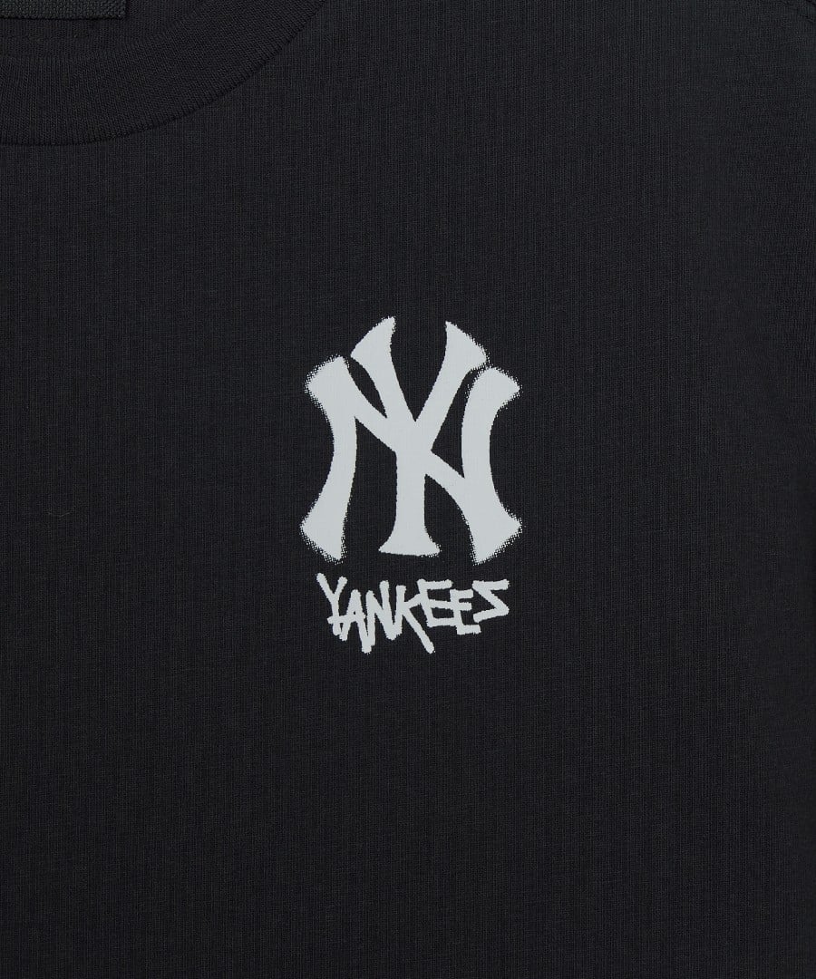 STREET BASIC ARTWORK T-shirt