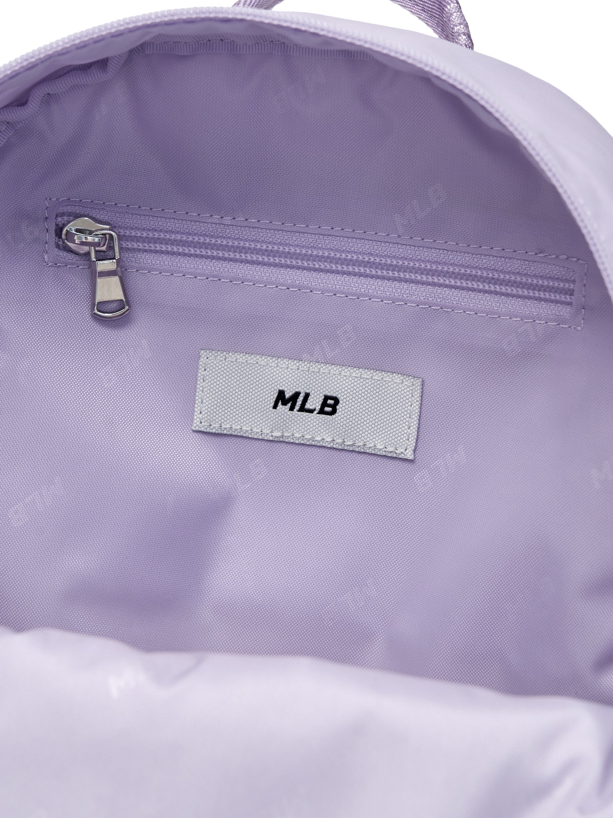GLOSSY STRING BACKPACK