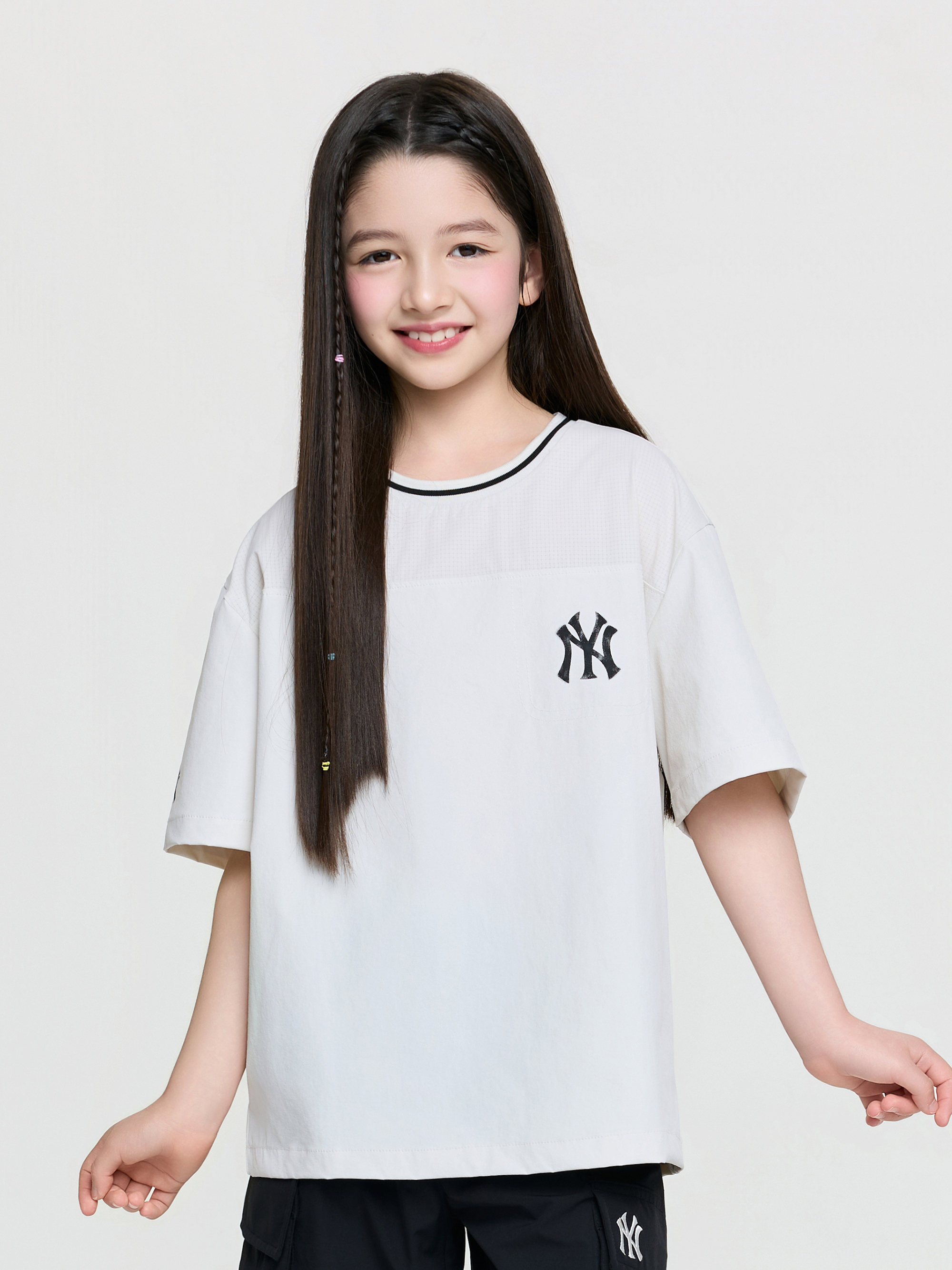 Street Basic Woven V-Neck T-shirt