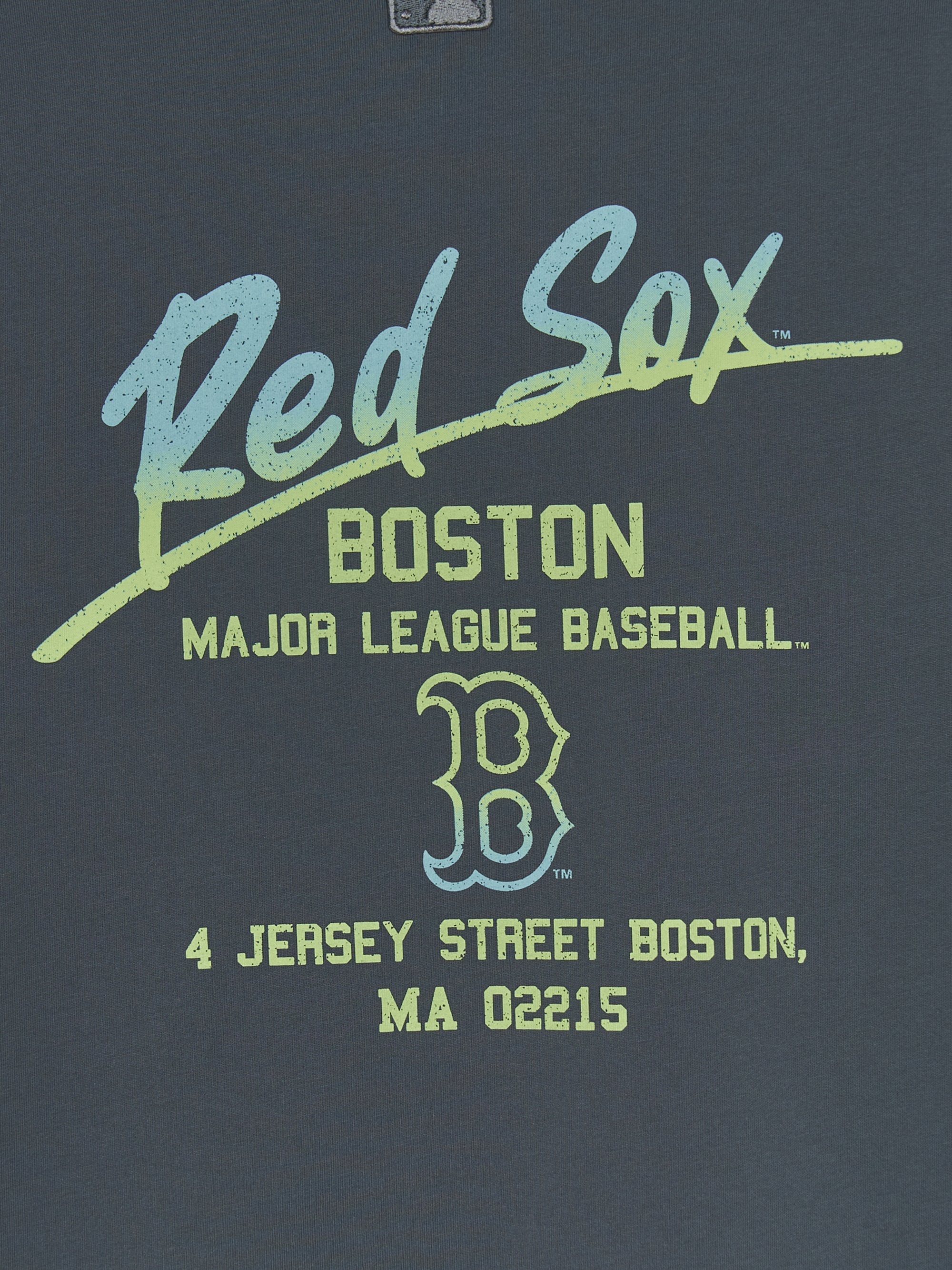 Basic Street Gradation Lettering T-shirt