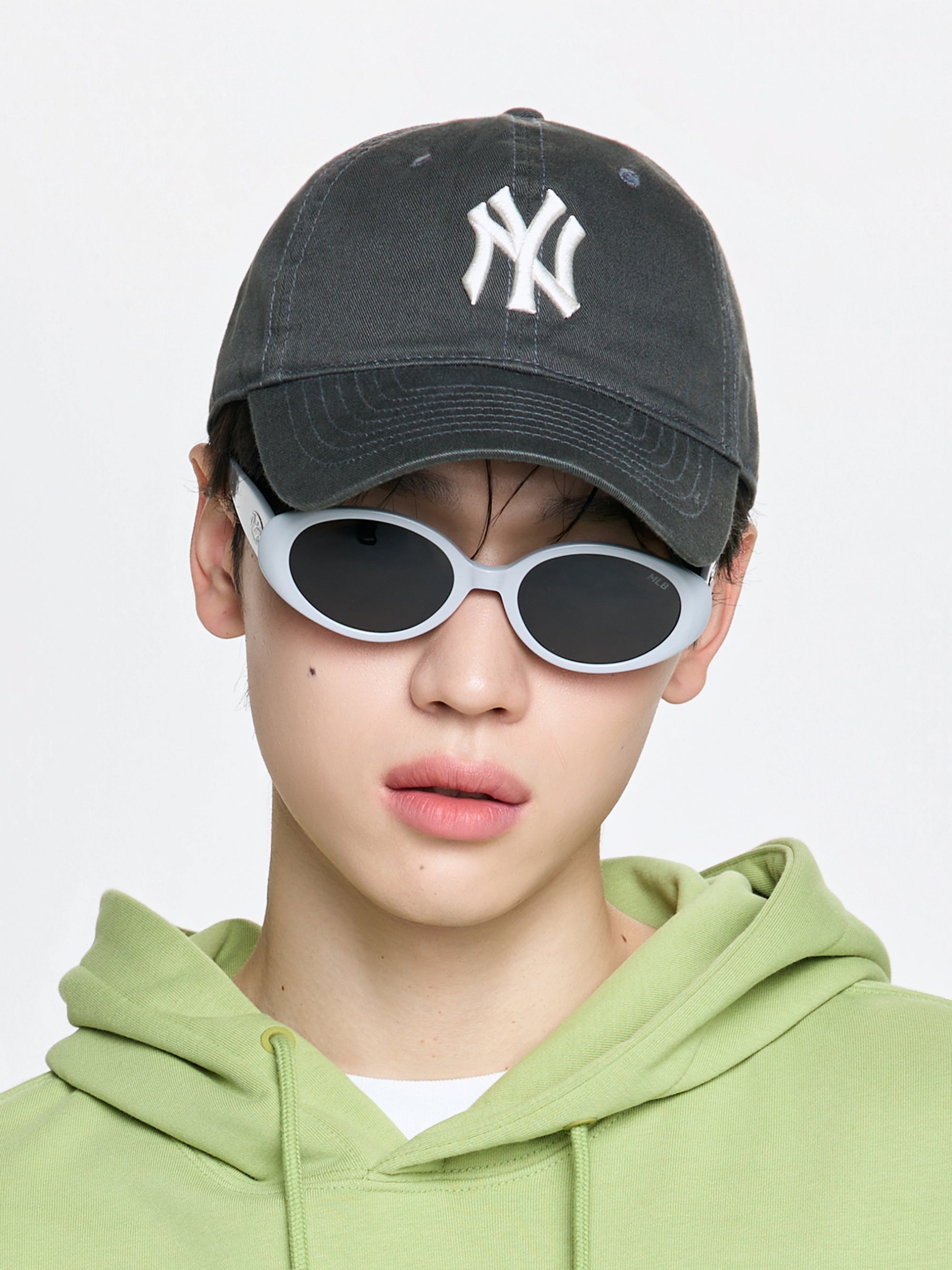 The Kid (Oval Type)
