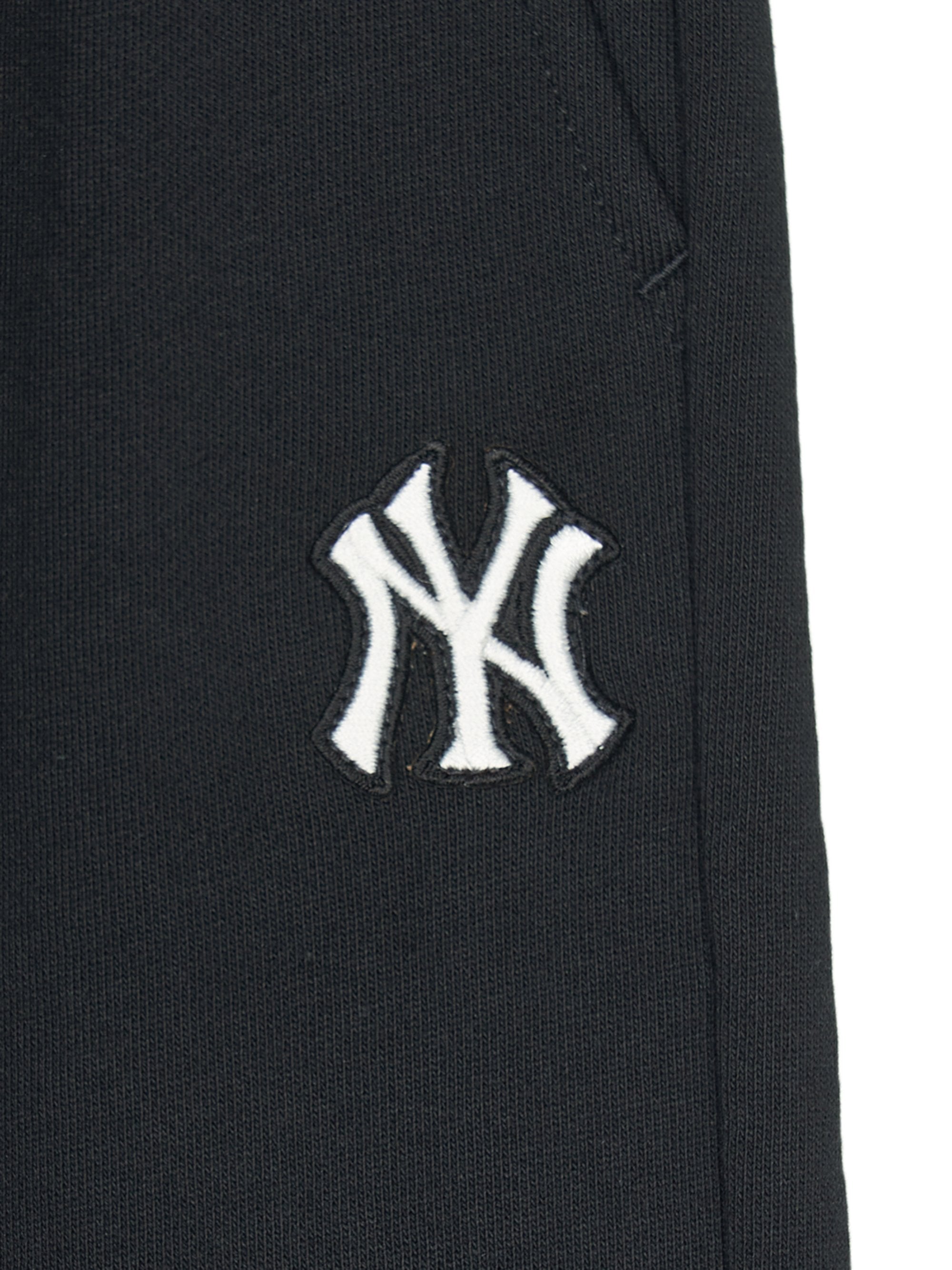 Basic Small Logo Pants