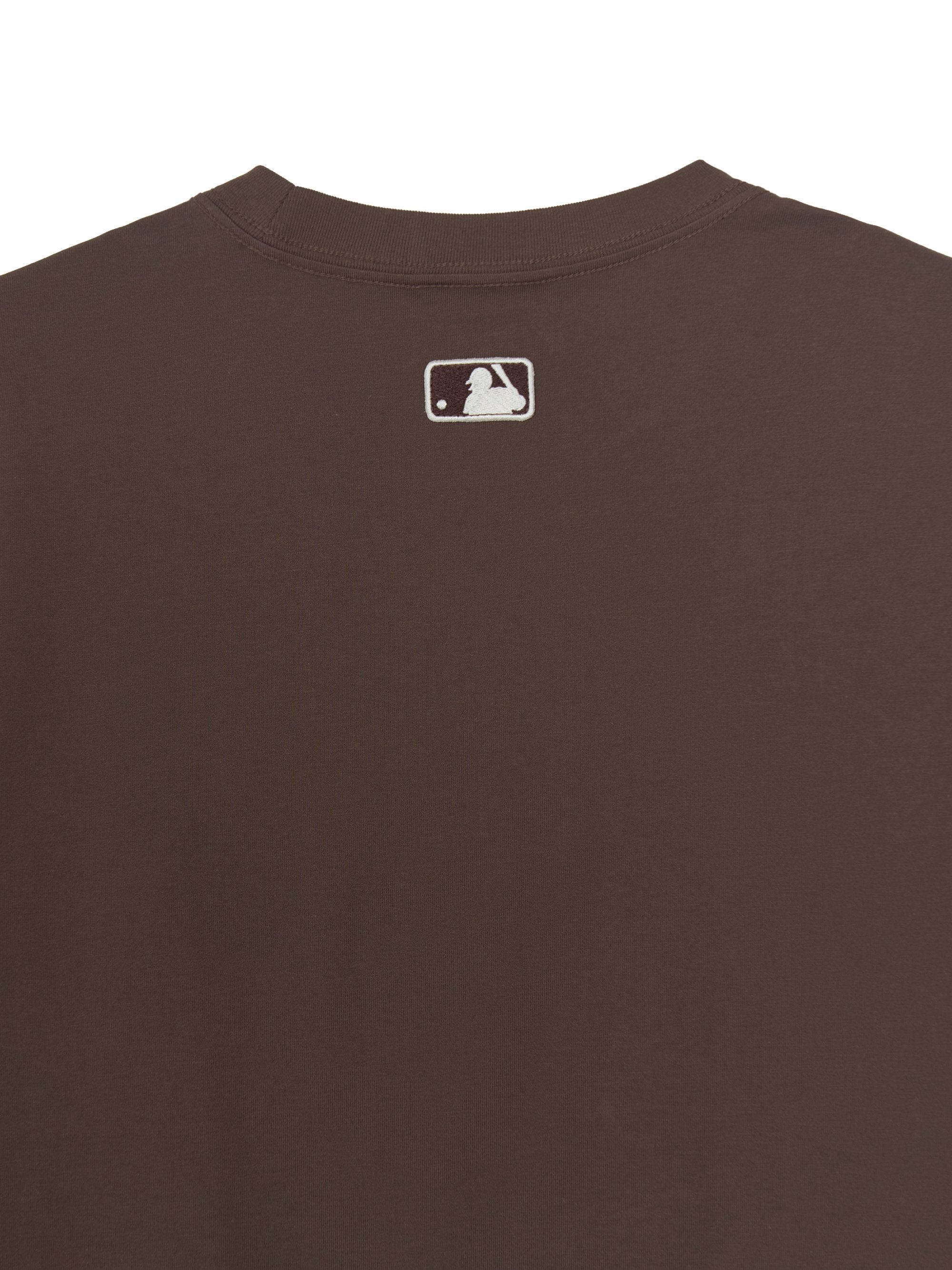 BASIC SMALL LOGO SEMI OVER-FIT T-shirt