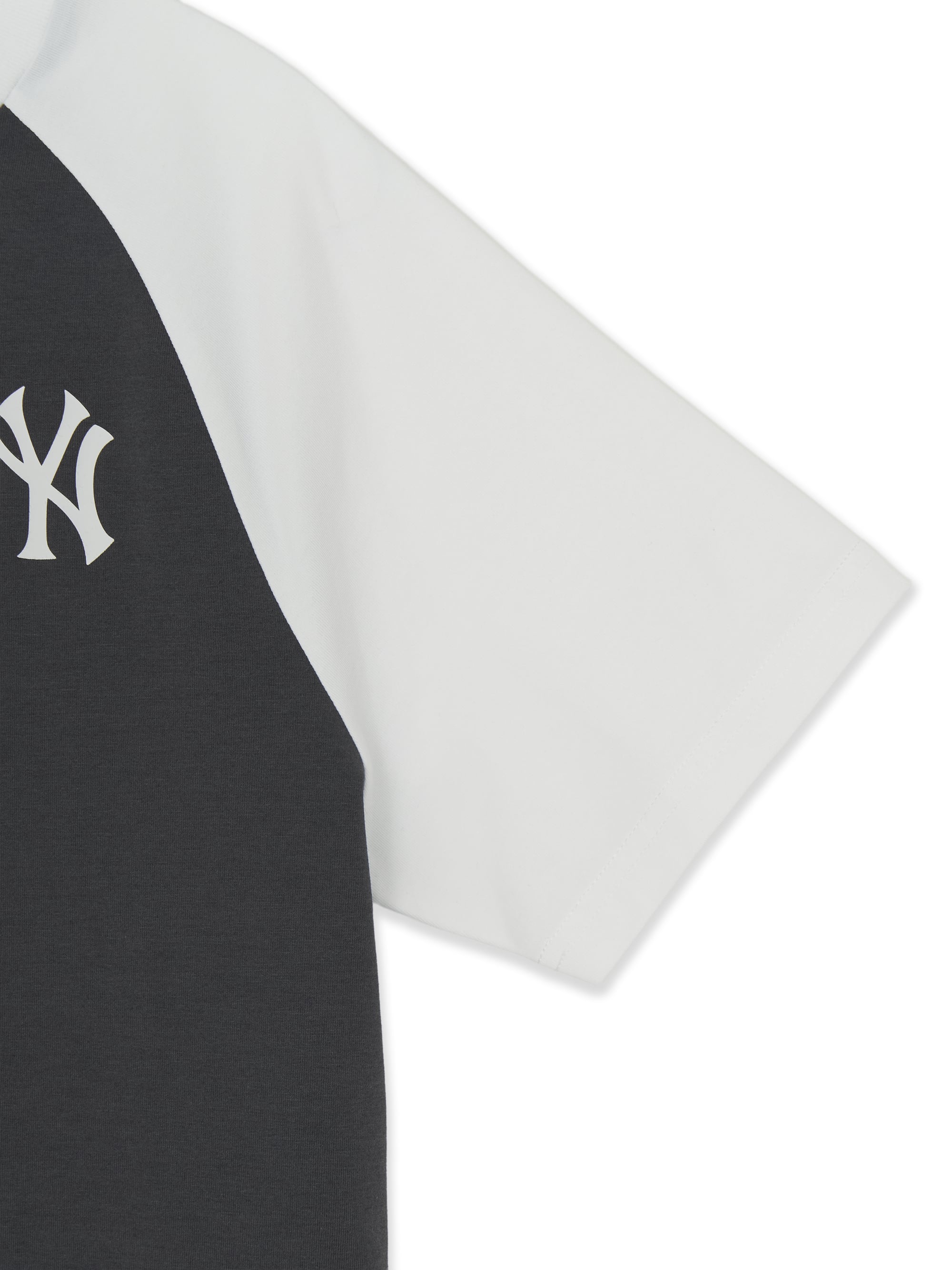 Street Character Artwork Raglan T-shirt