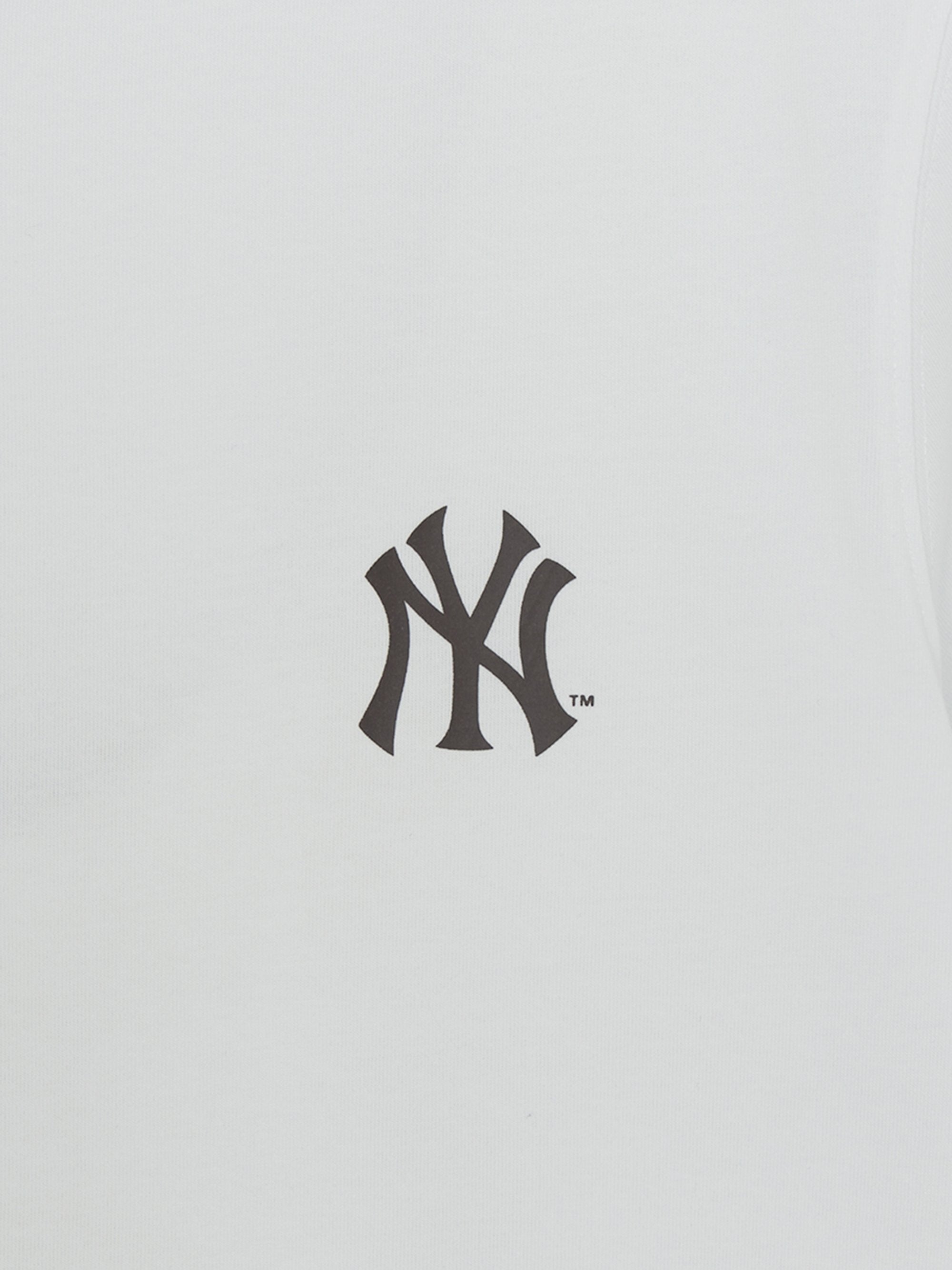 BASIC SMALL LOGO SEMI OVER-FIT T-shirt