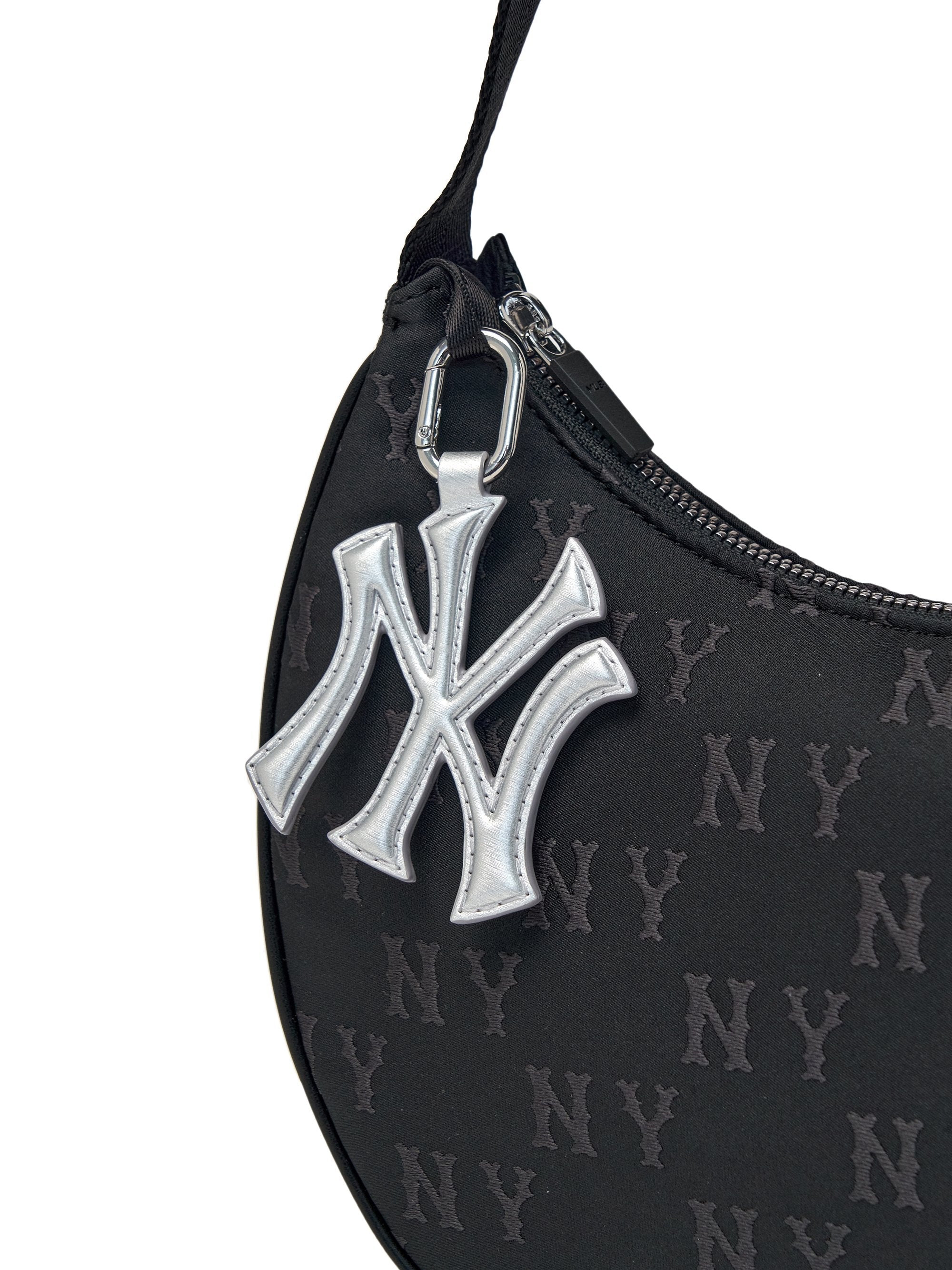 Classic Monogram Sportive Hobo Bag