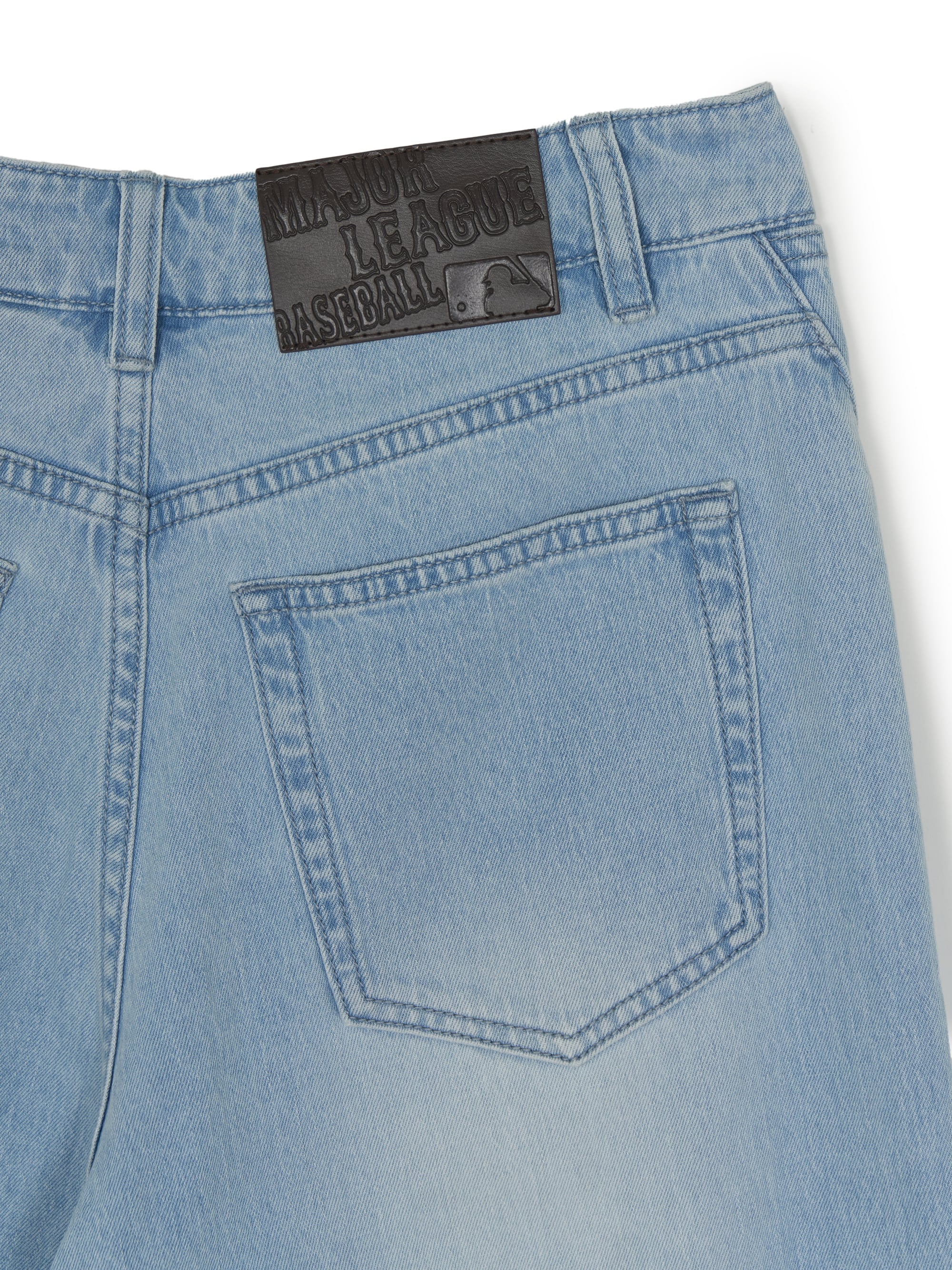 Women's Basic Small Logo 9in Curved Denim Shorts