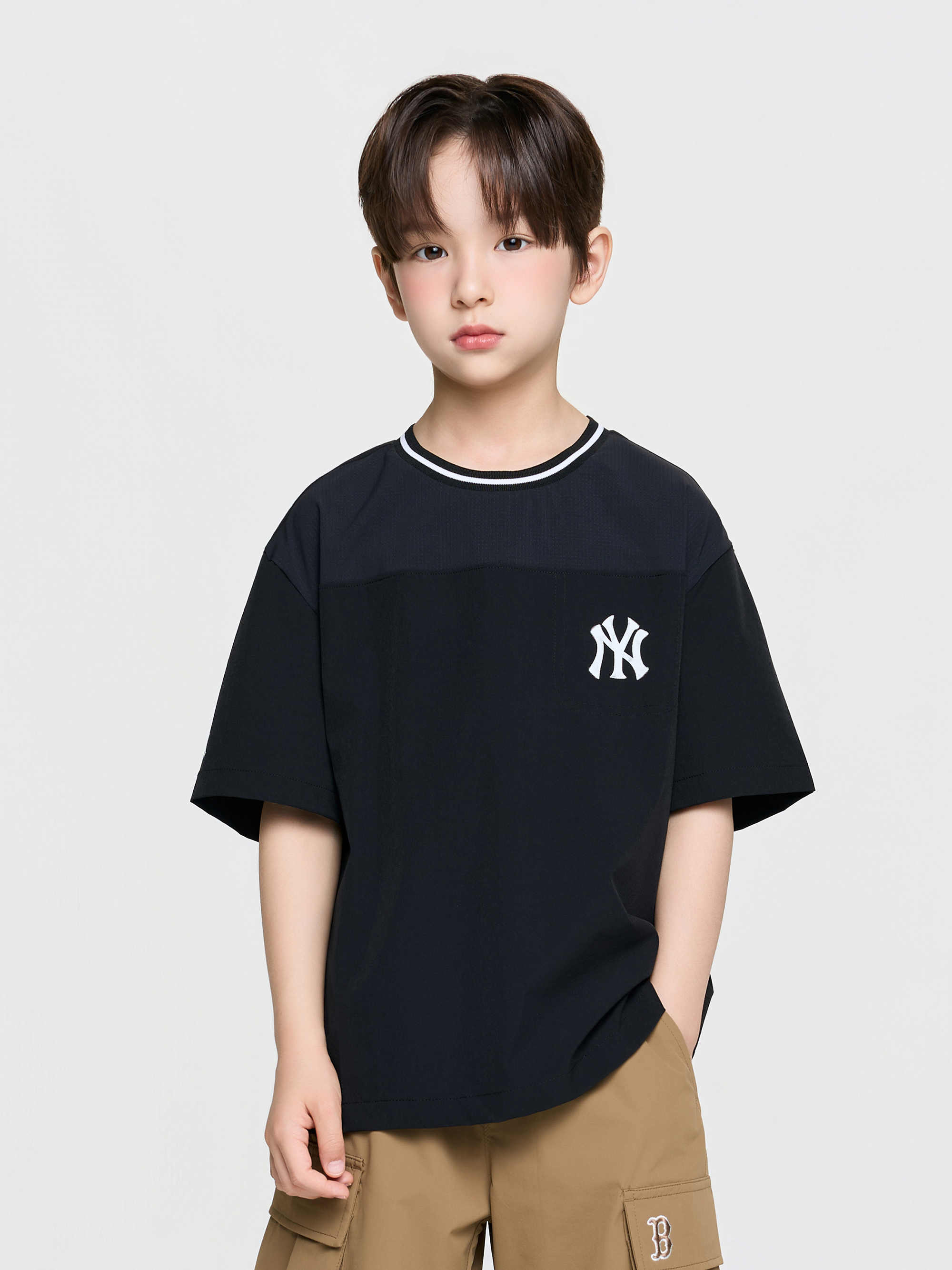 Street Basic Woven V-Neck T-Shirt