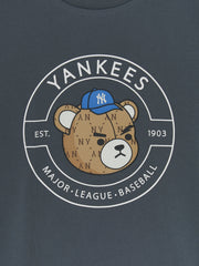 Mono-bear Artwork T-shirt