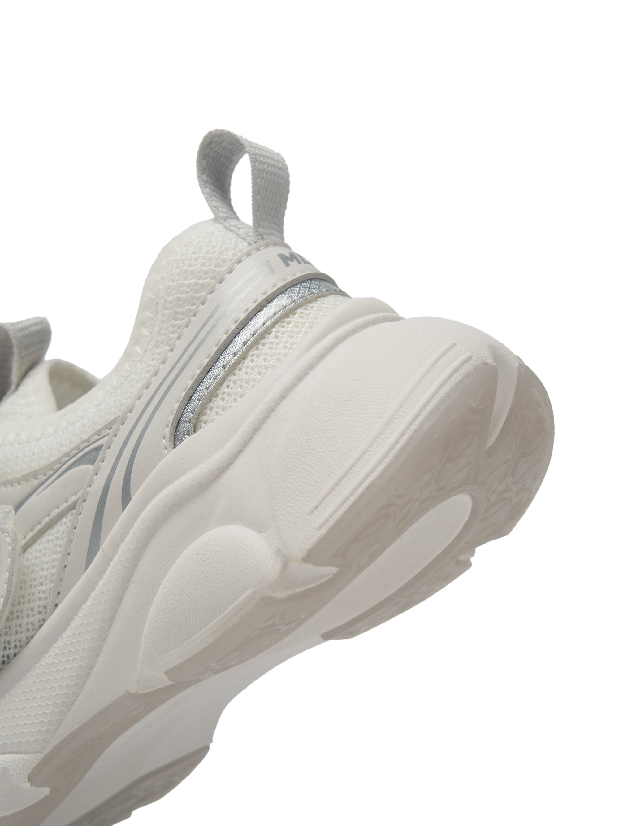 ACE RUNNER ACTIVE