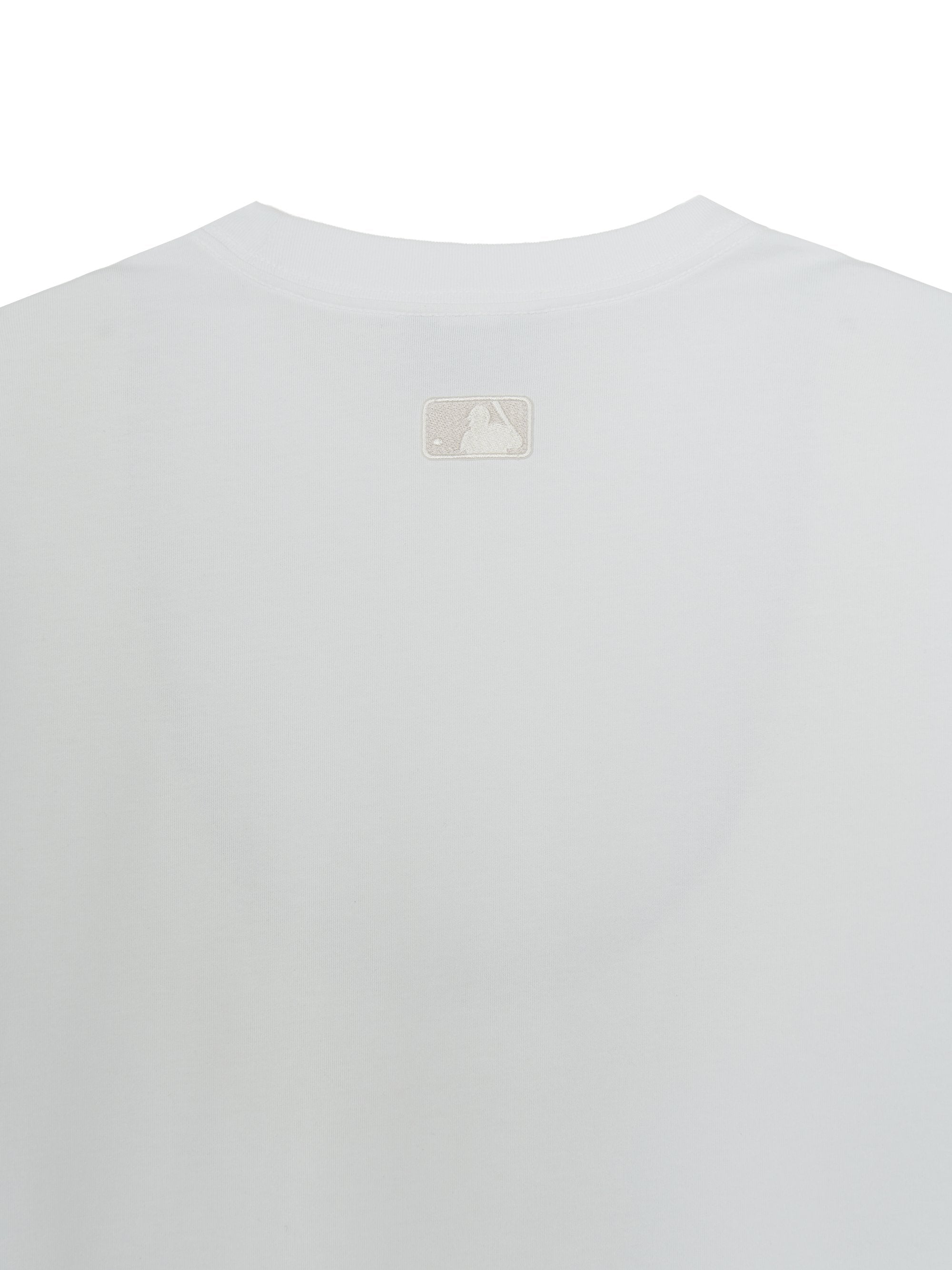 BASIC SMALL LOGO SEMI OVER-FIT T-shirt