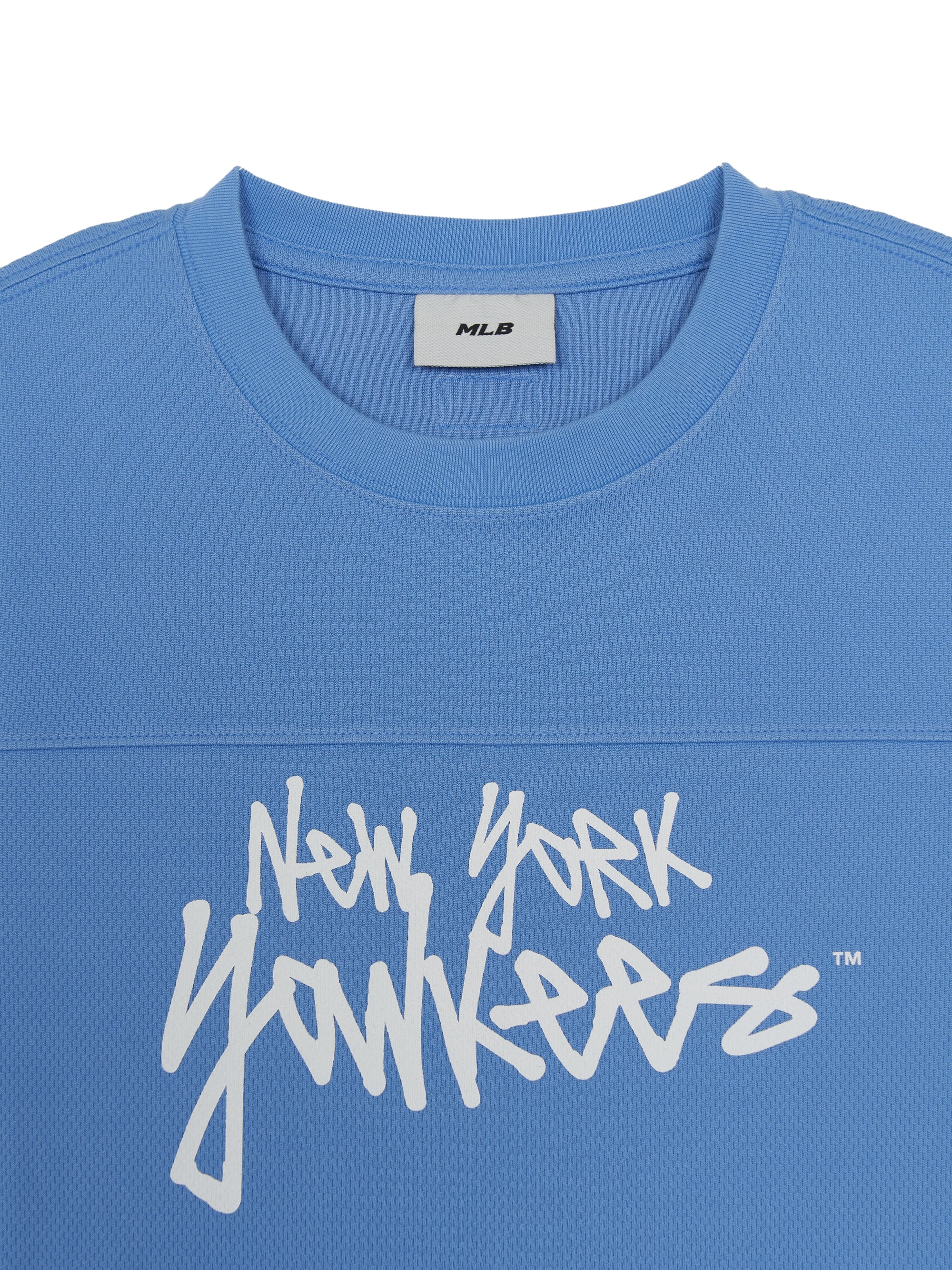 Sportive Mesh Graphic T-shirt