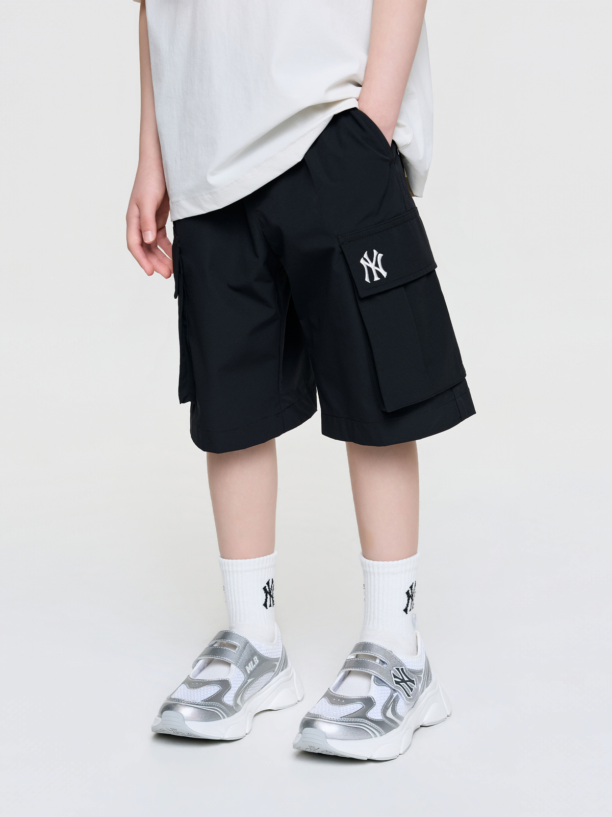 OUTDOOR CARGO SHORTS