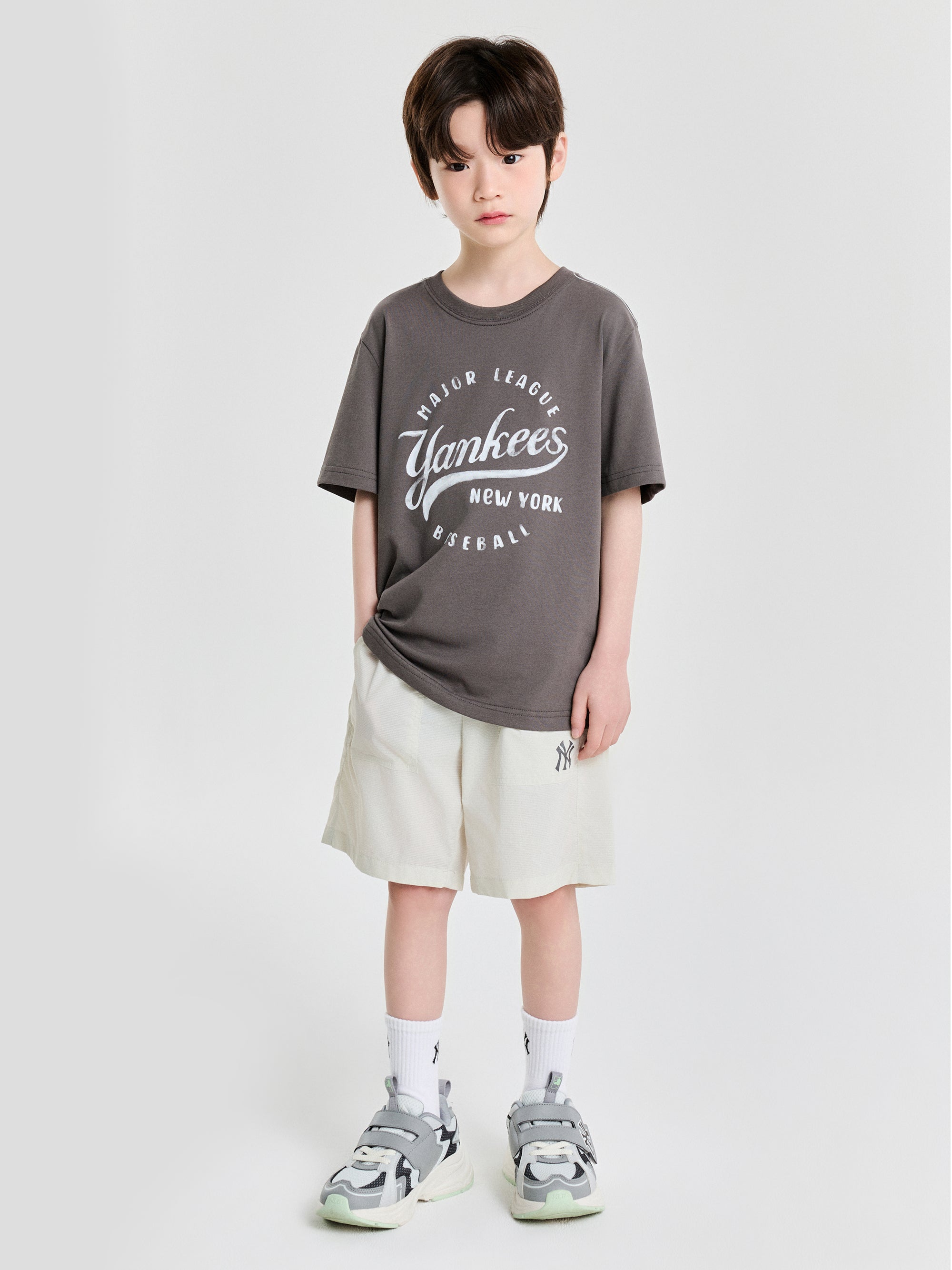 Vintage Artwork T-shirt Set