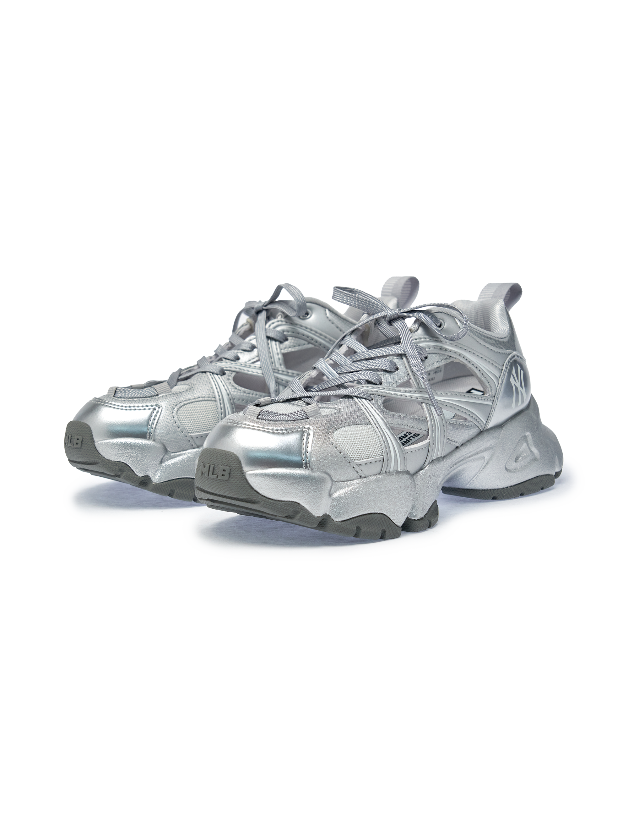 Pastry Runner Mask Metal