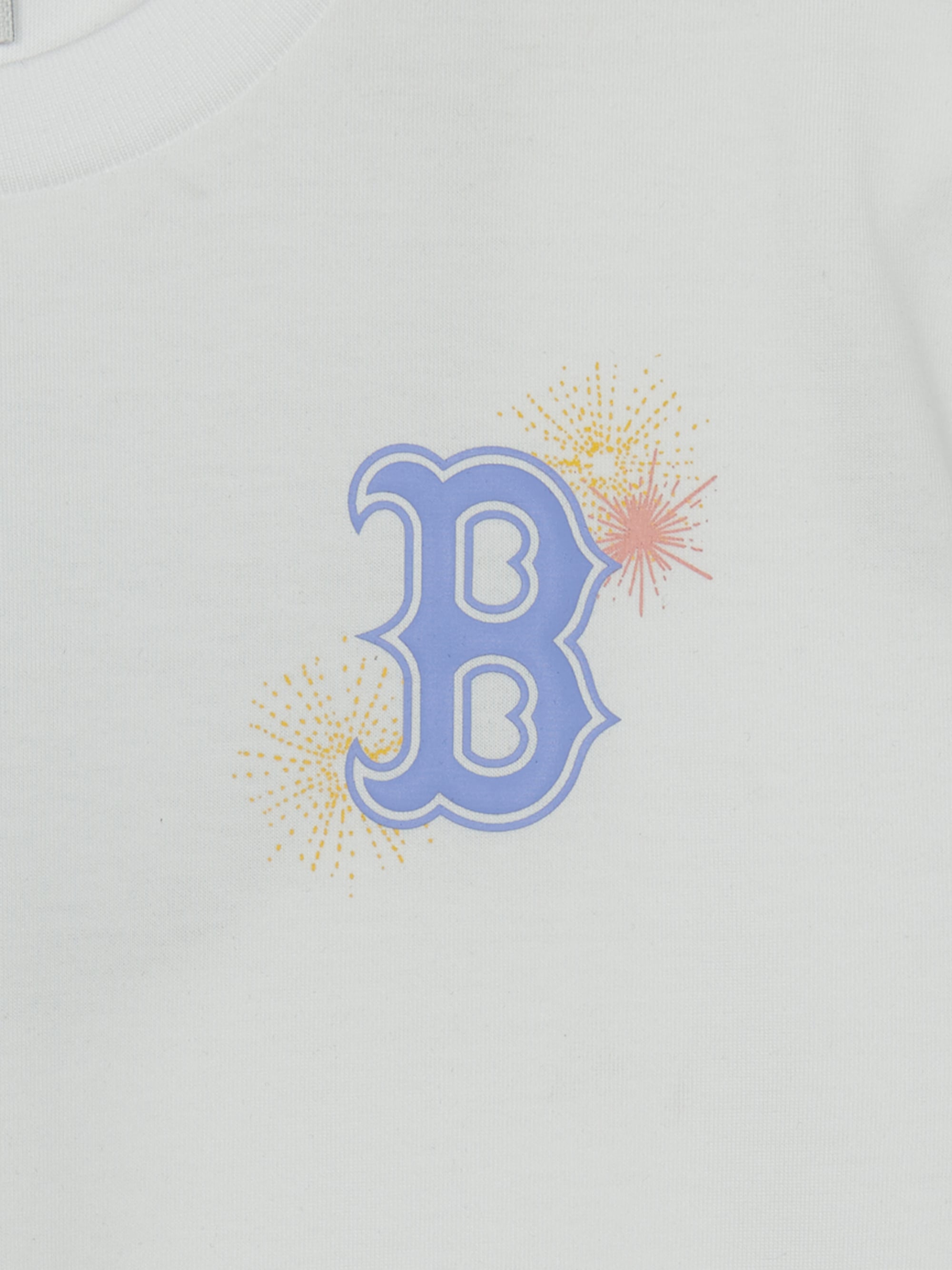 Sportive Summer Cloud Artwork T-shirt