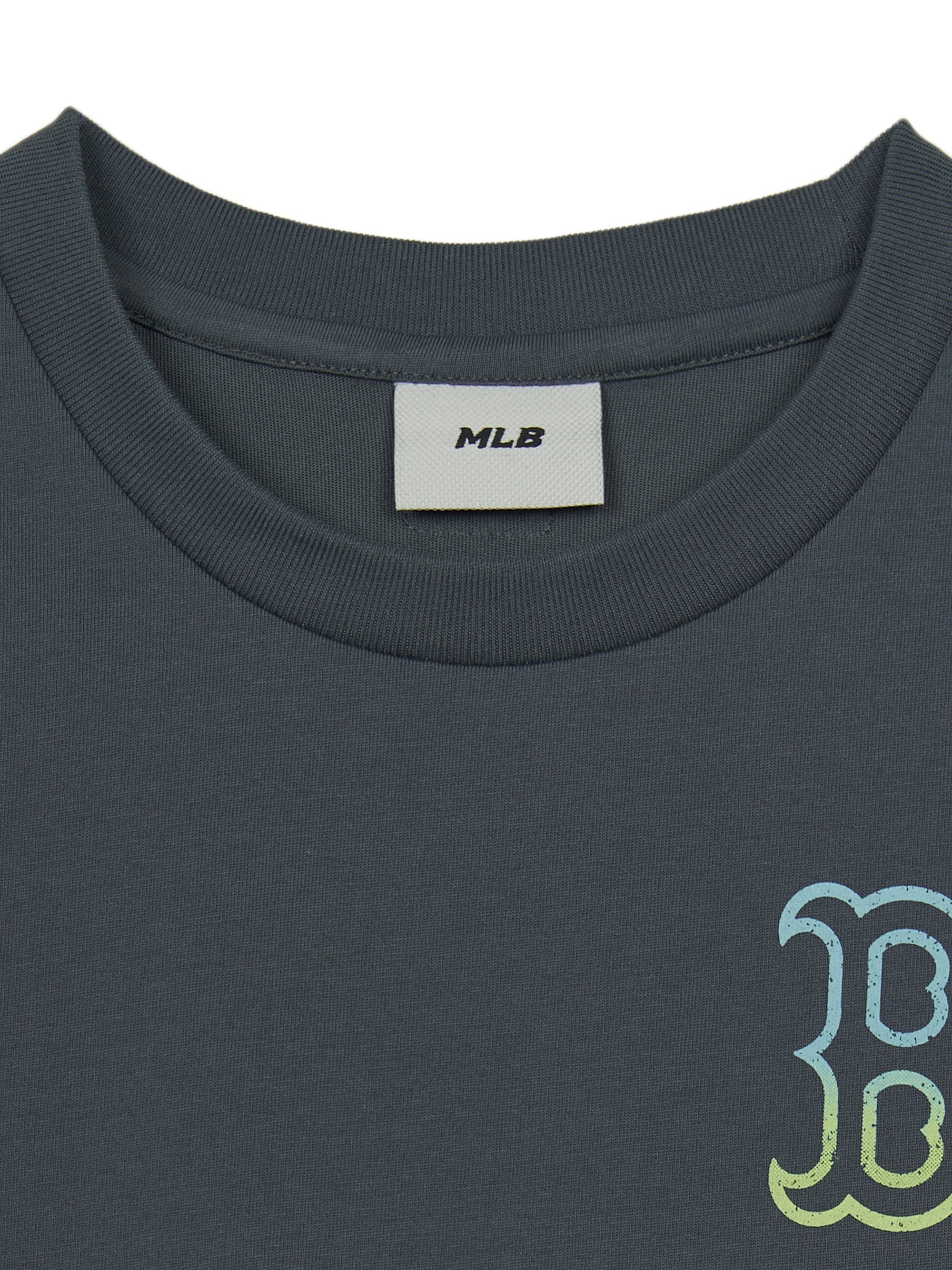 Basic Street Gradation Lettering T-shirt