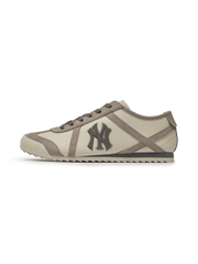 Low Profile Sneakers with MLB Signature Curved Line