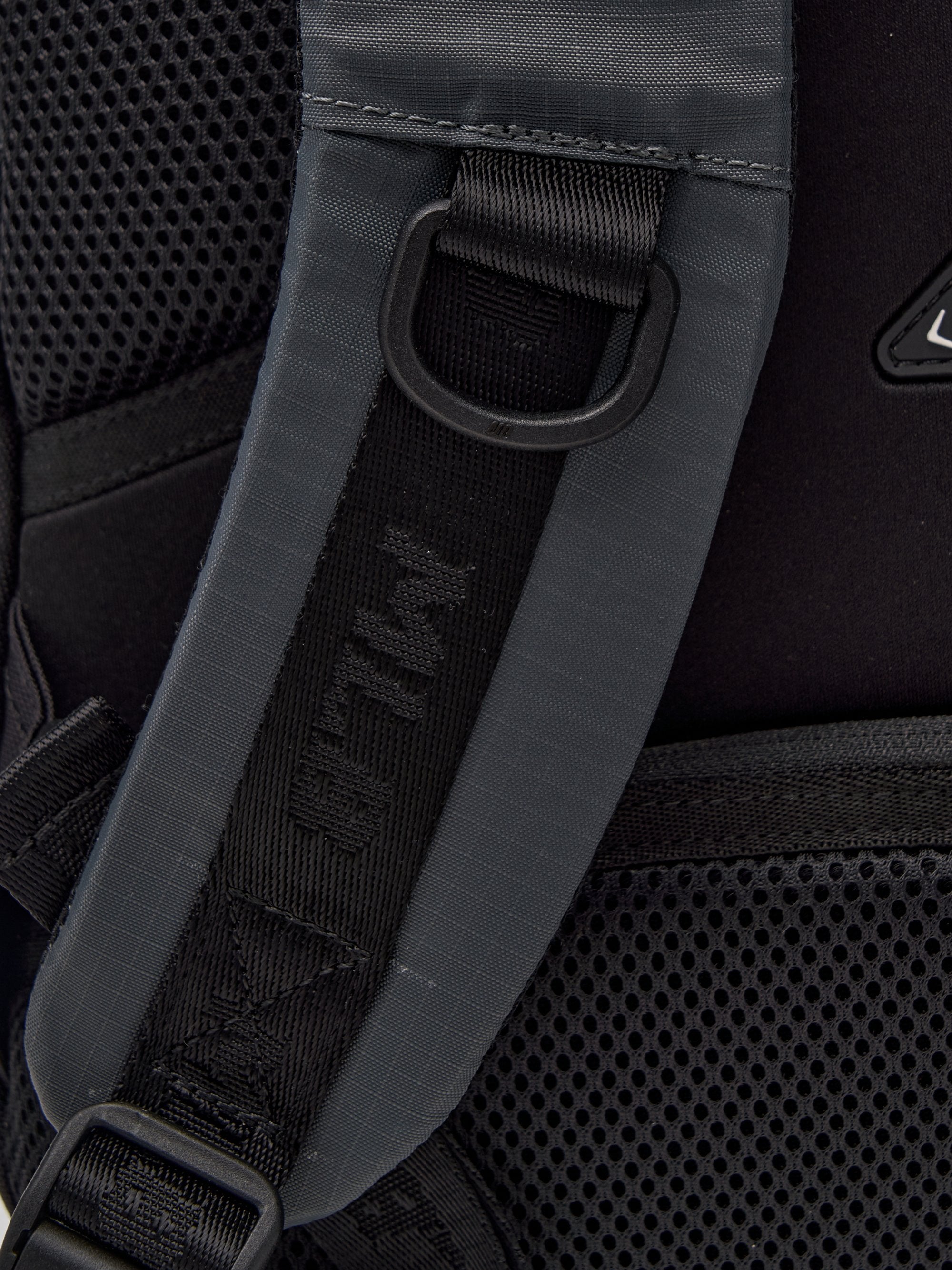 Sportive Mesh School Bag