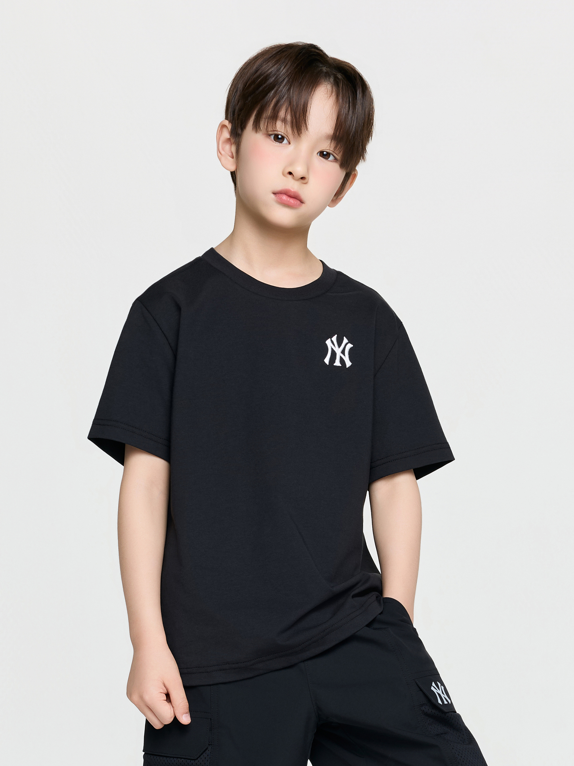 BASIC SPORTIVE SMALL LOGO T-shirt