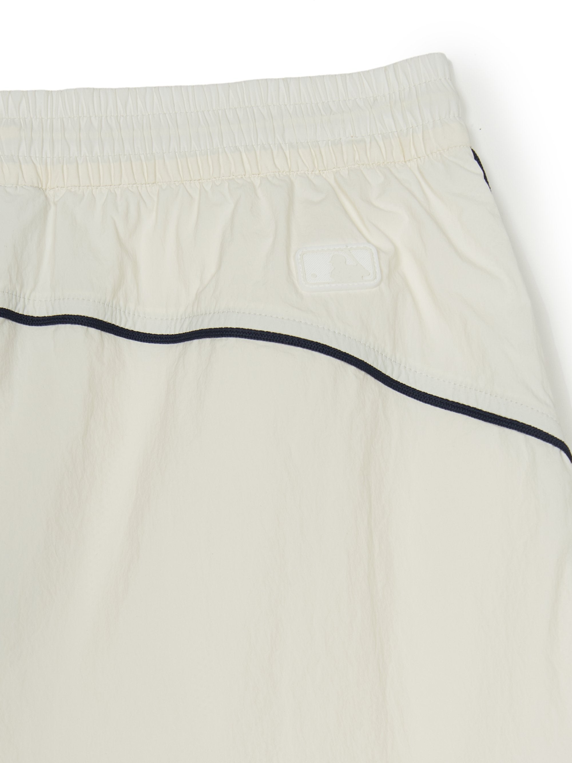 Varsity Sportive Piping 7" Shorts