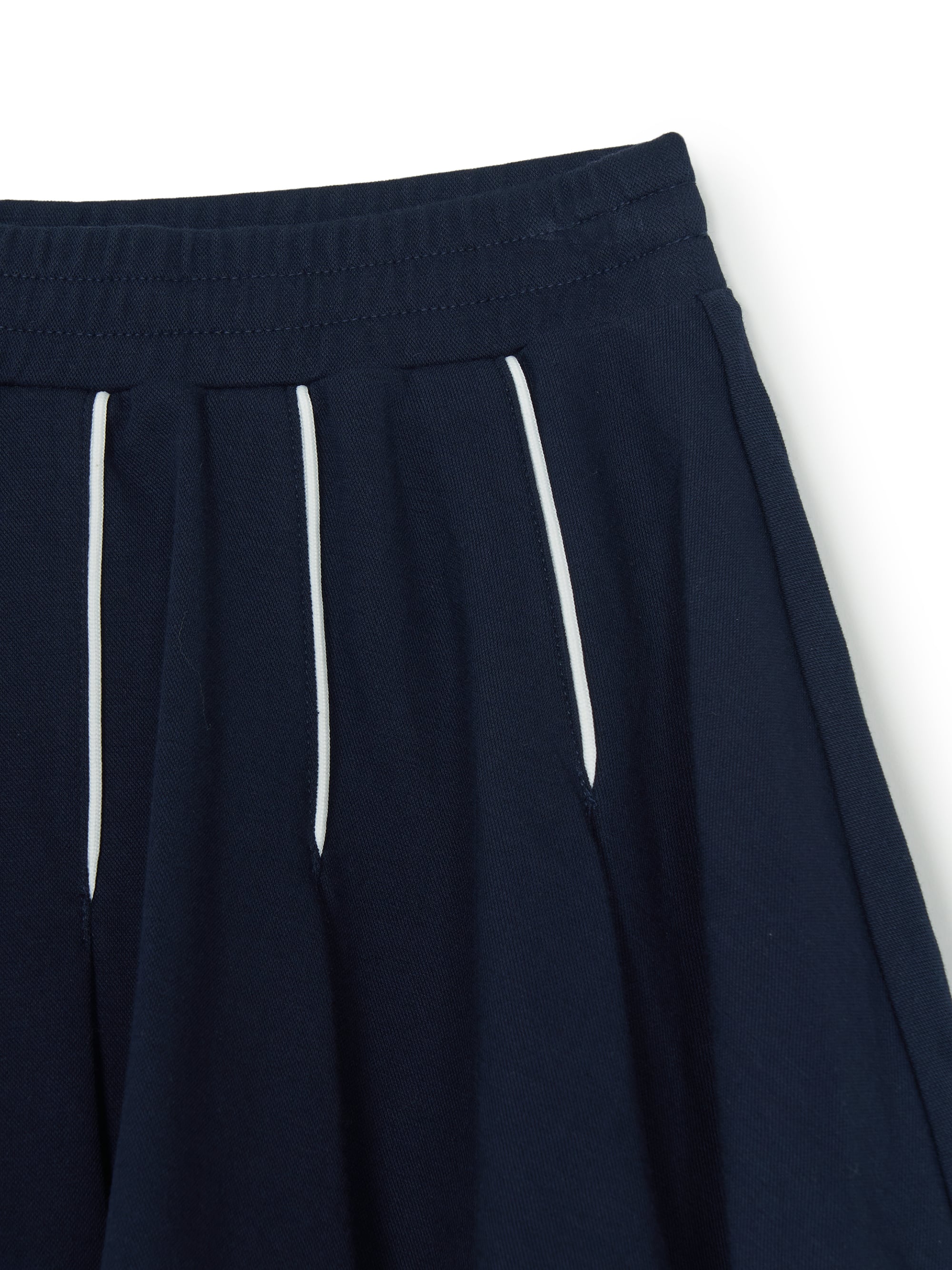 VARSITY SPORTIVE PLEATS SKIRT