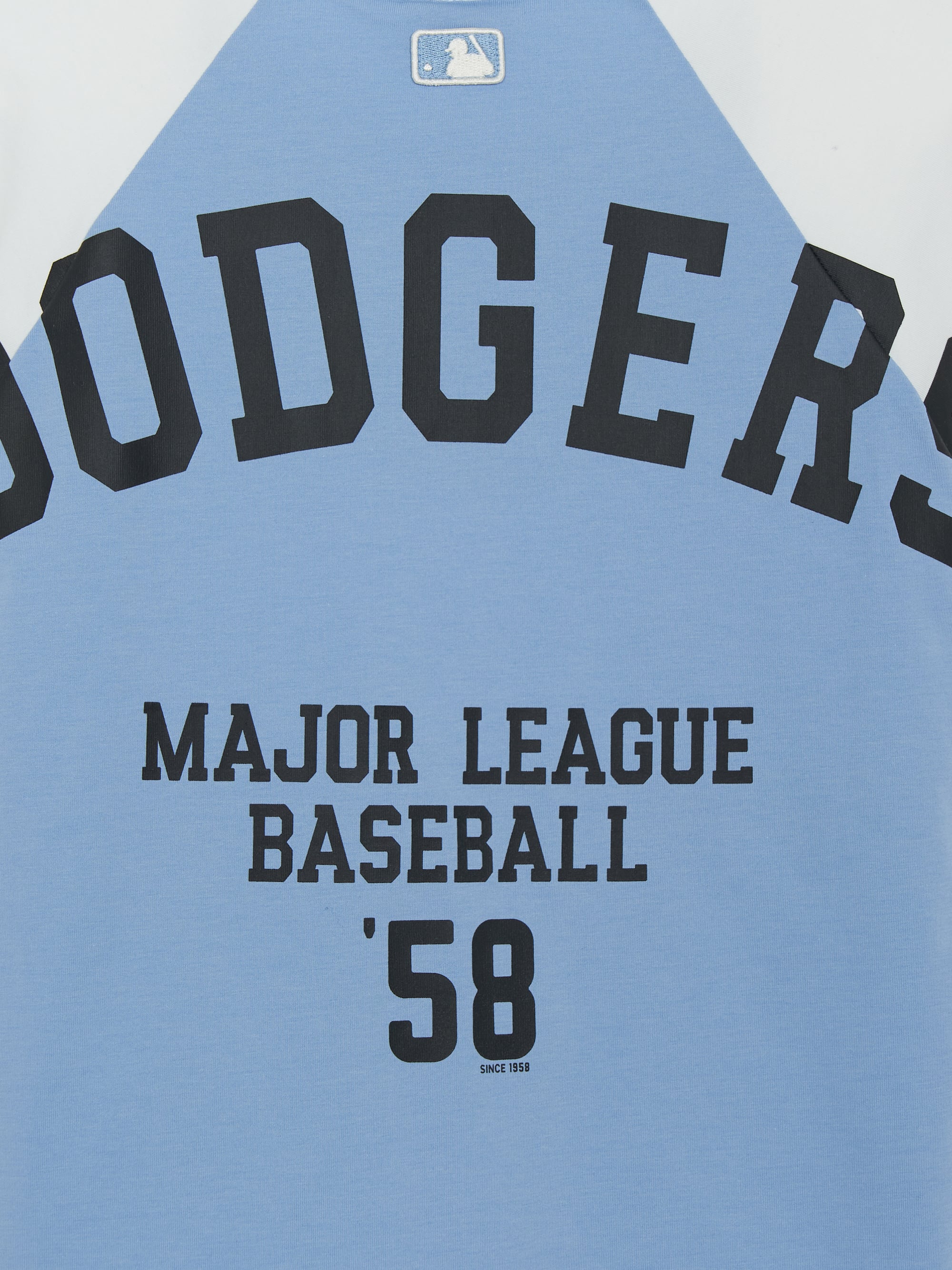 Sportive Varsity Raglan T-shirt