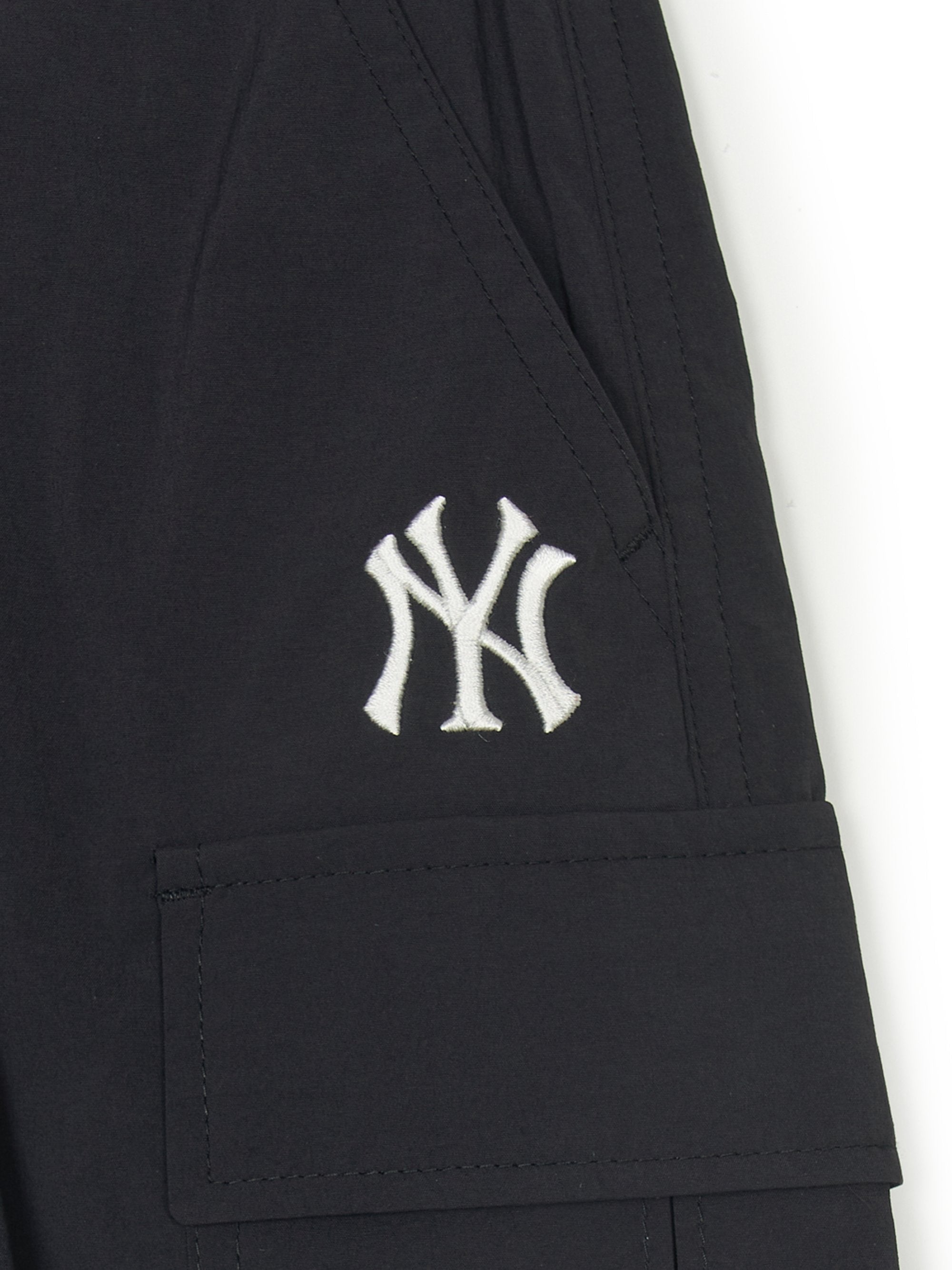 Outdoor Cargo Woven Shorts