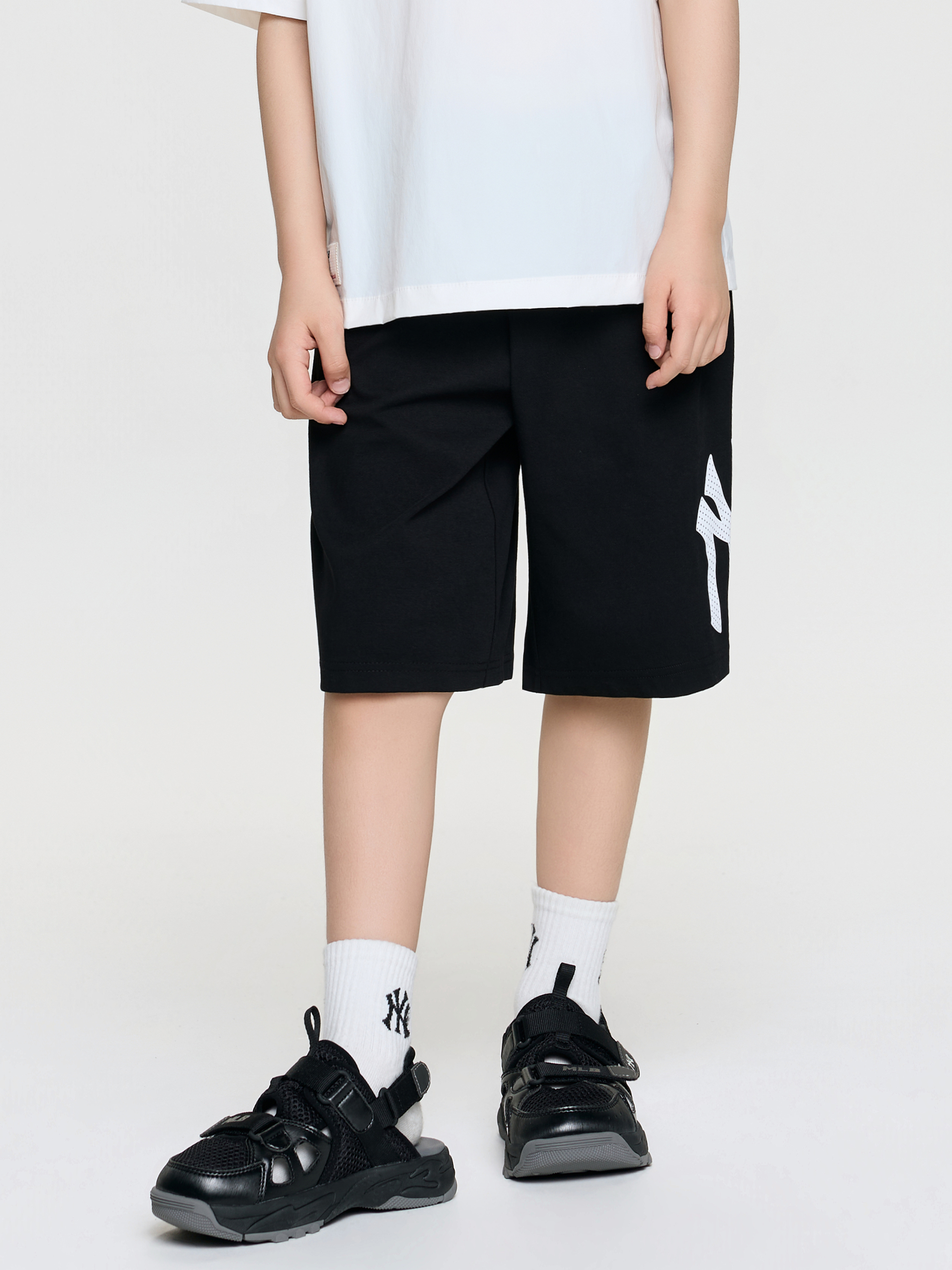 VARSITY BIG LOGO Shorts