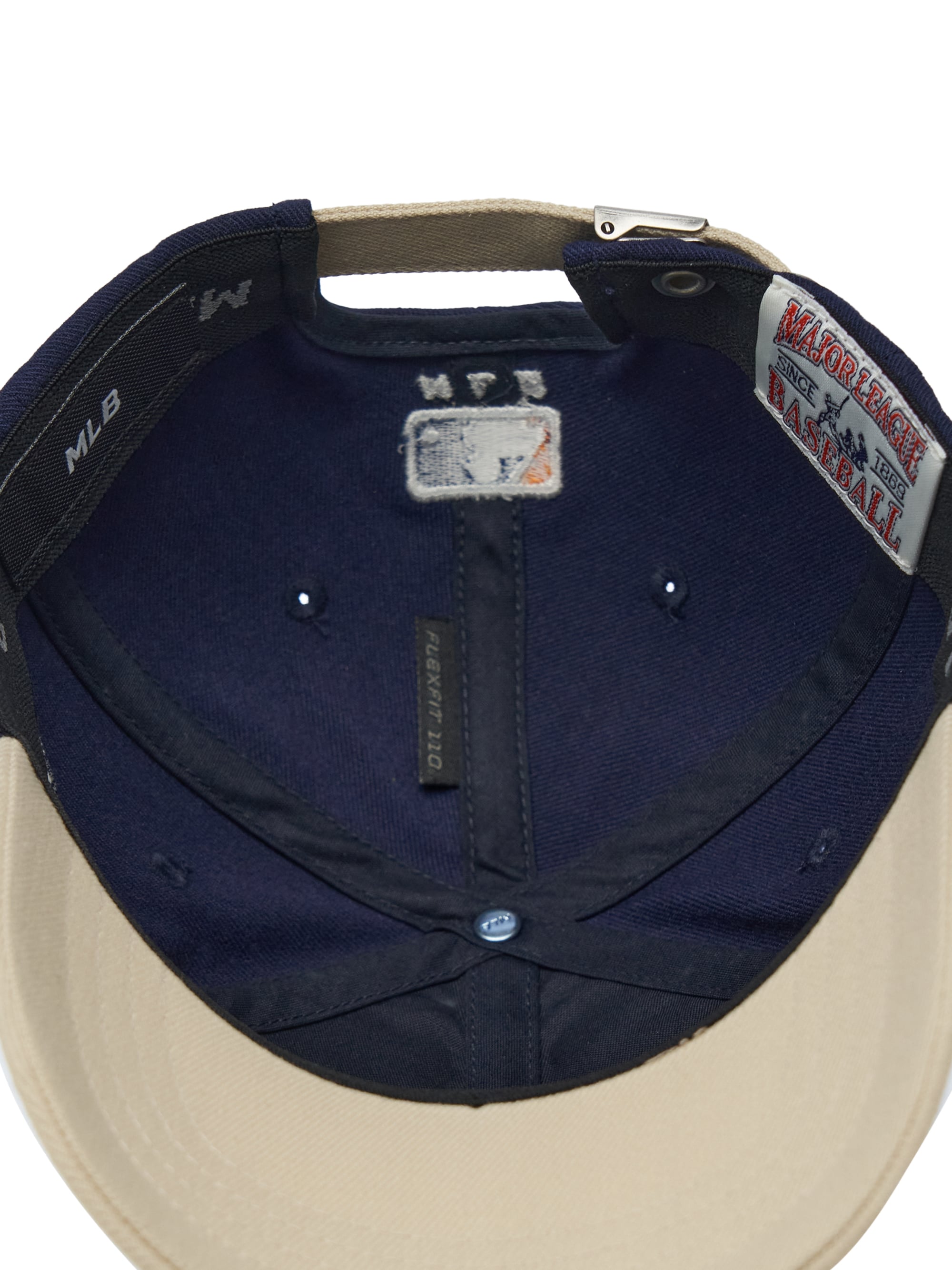 SIGNATURE MASCOT BALL CAP