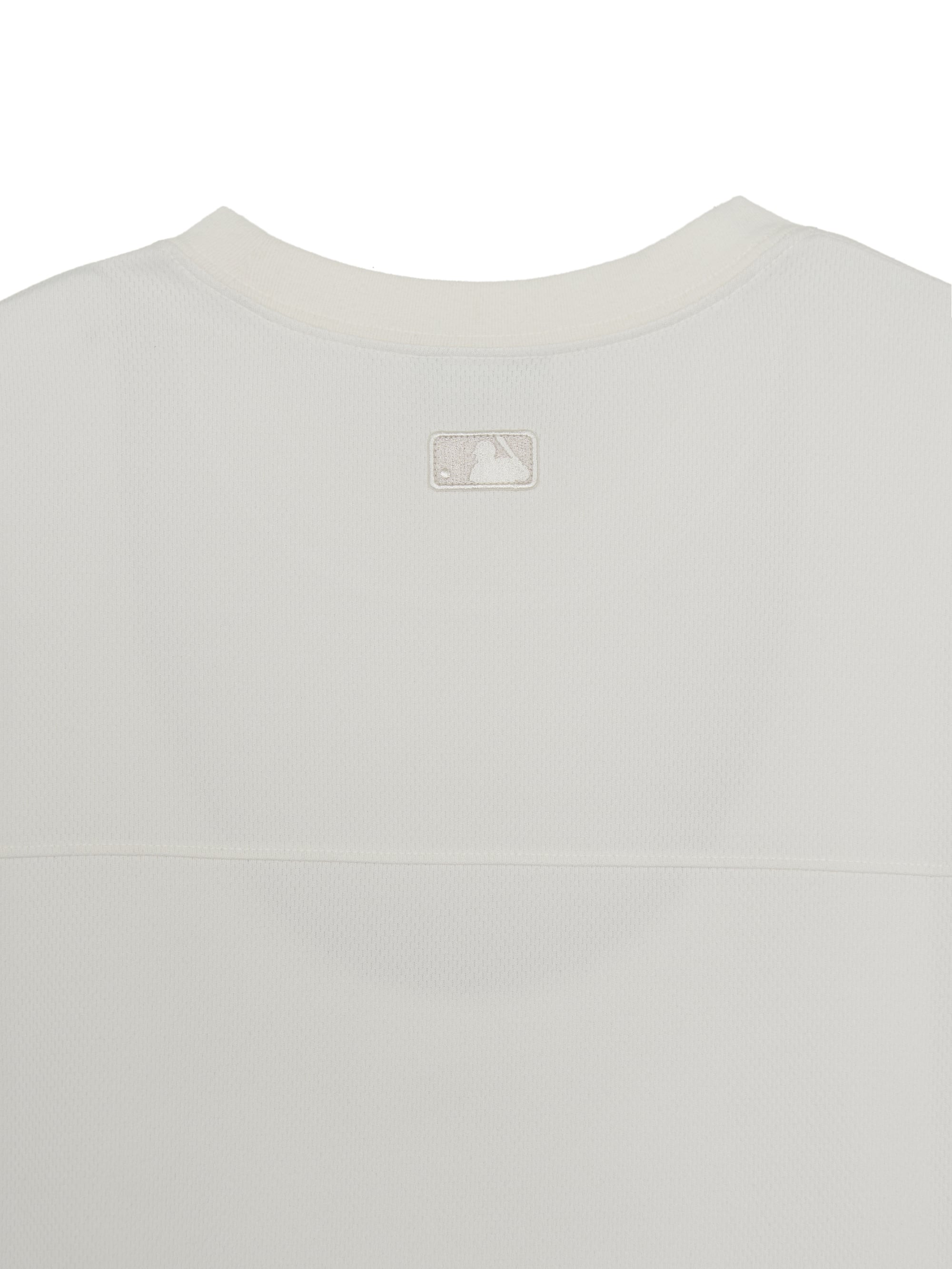 Sportive Mesh Graphic T-shirt