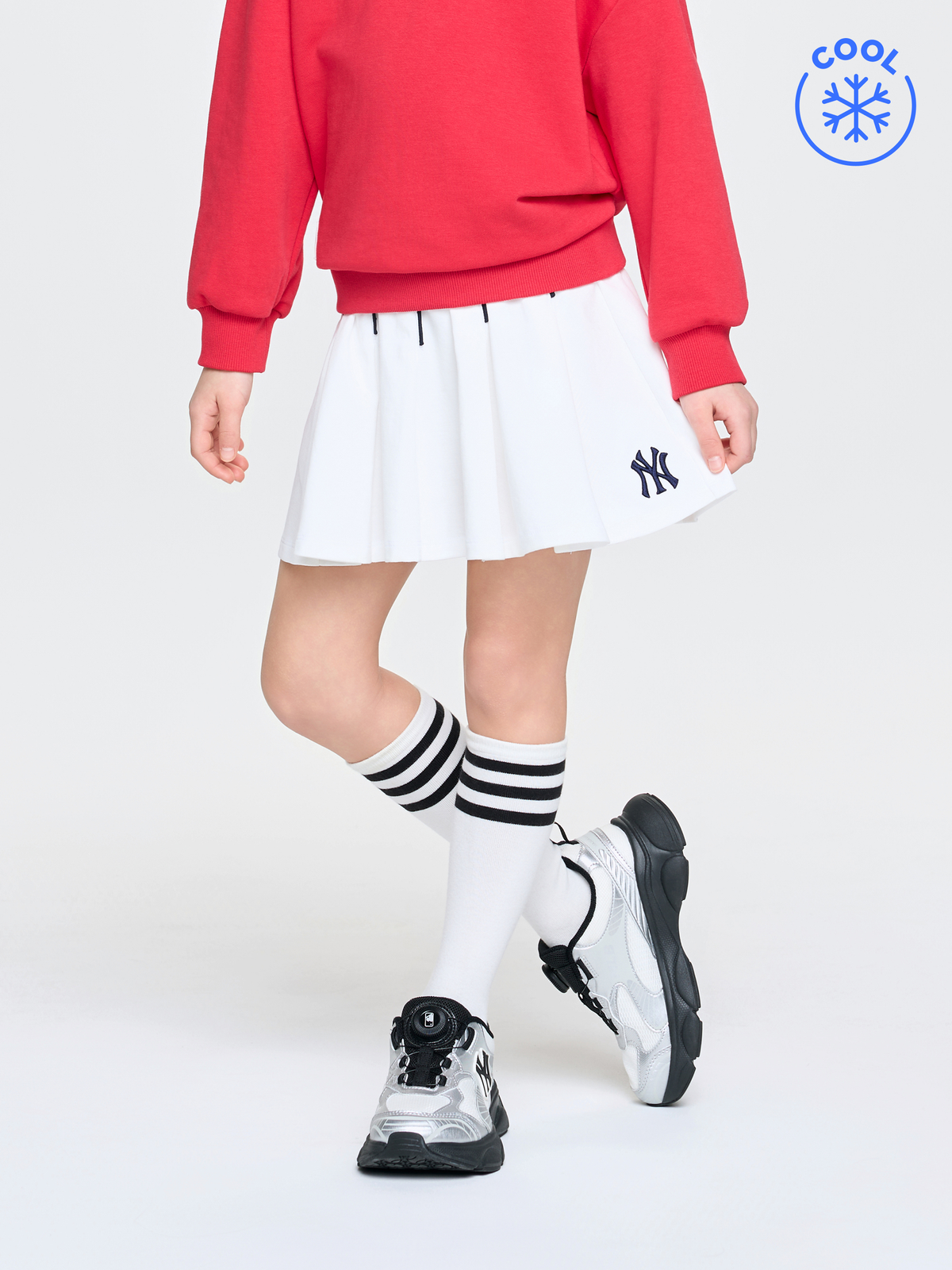 VARSITY SPORTIVE PLEATS SKIRT
