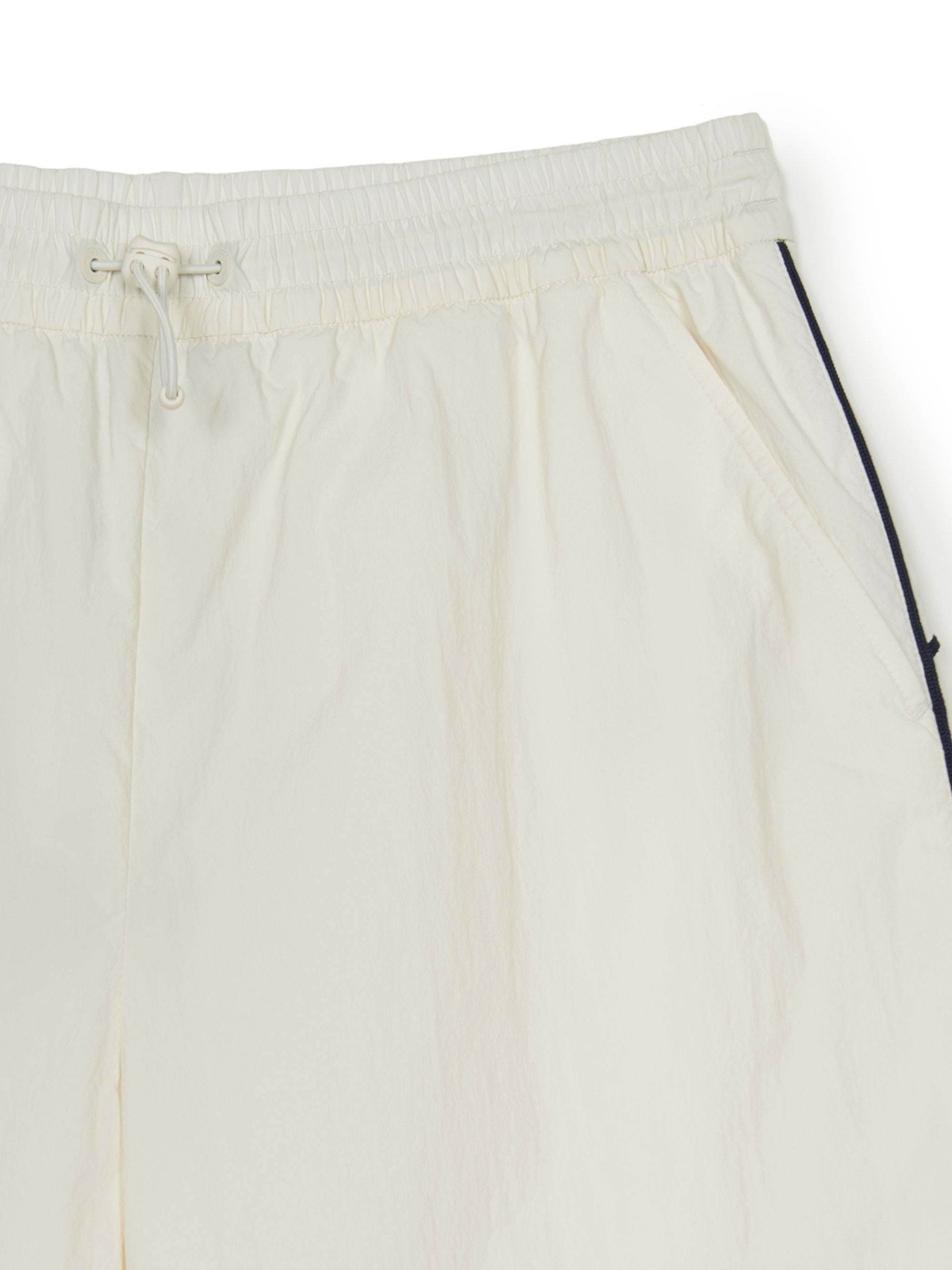 Varsity Sportive Piping 7" Shorts