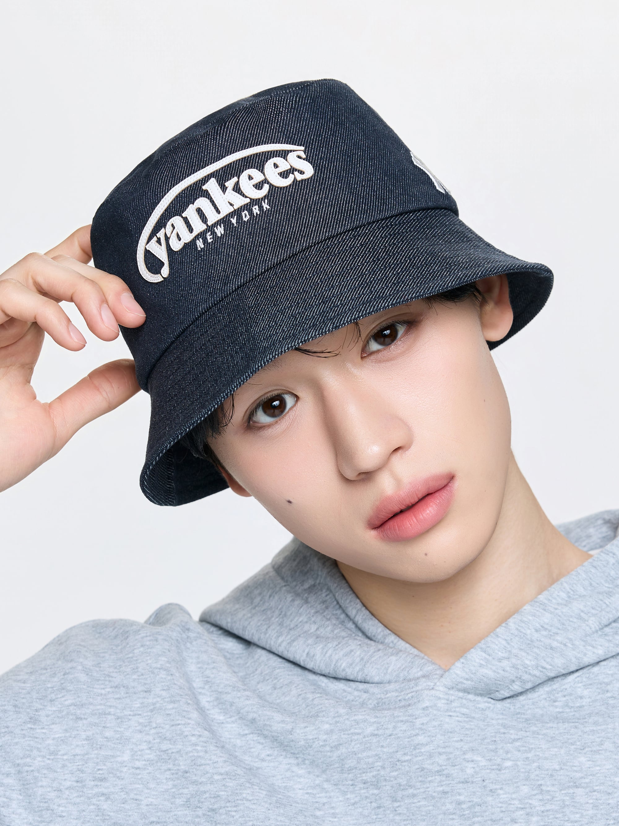 Vintage Denim Curve Logo Bucket Hat
