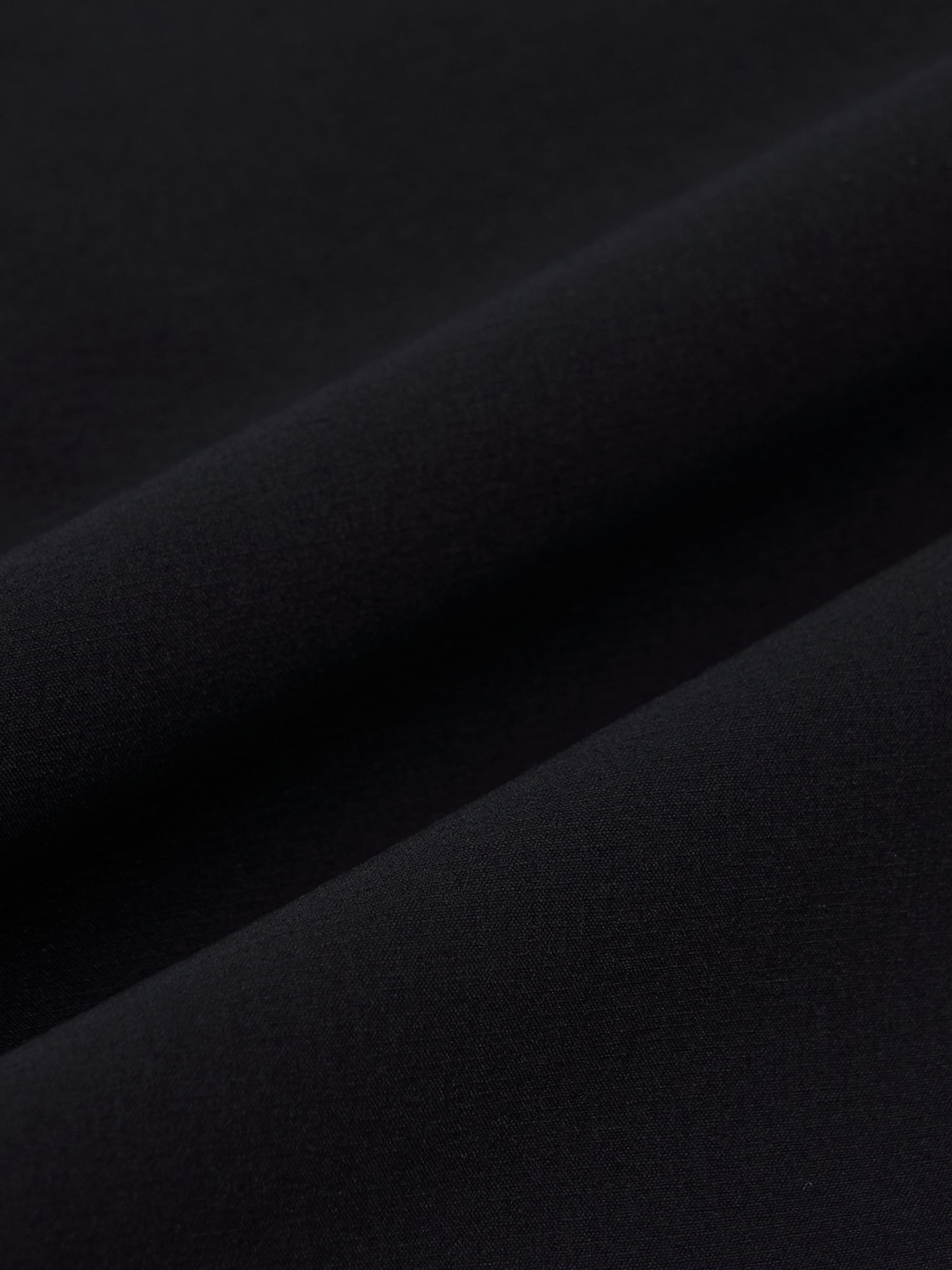 Street Basic Woven V-Neck T-Shirt