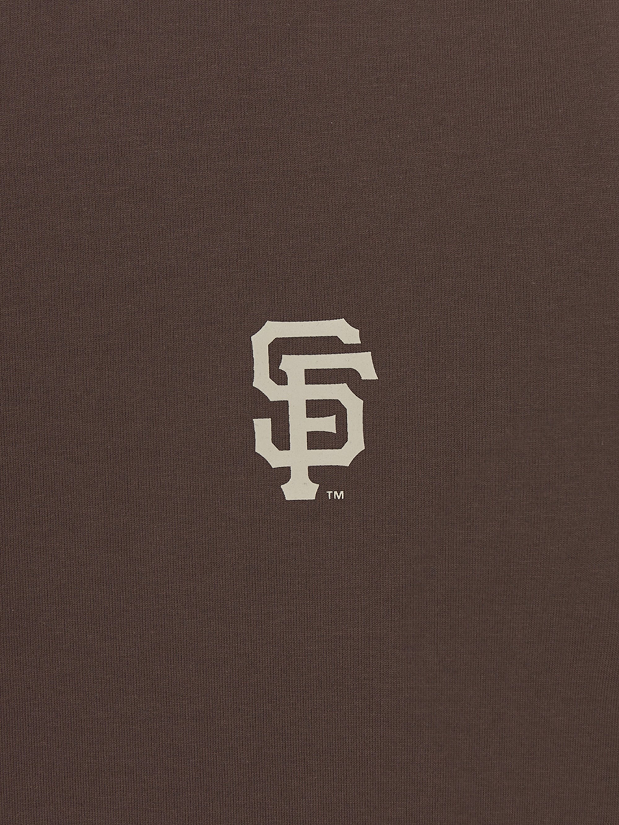 BASIC SMALL LOGO SEMI OVER-FIT T-shirt
