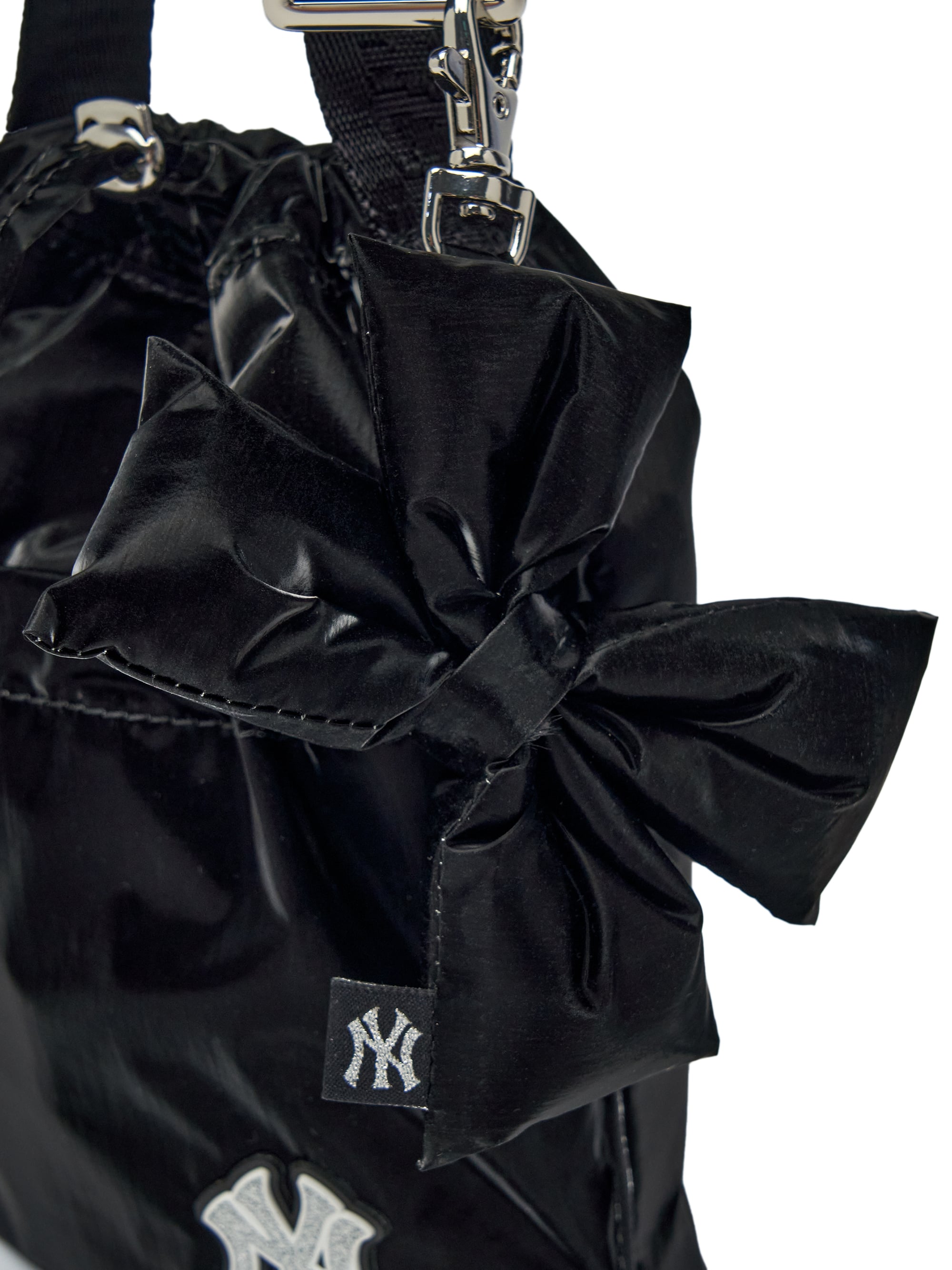 GLOSSY MINI BUCKET BAG